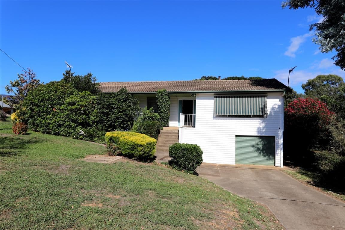 13 Sydney Street, Tumut NSW 2720, Tumut - Image 1