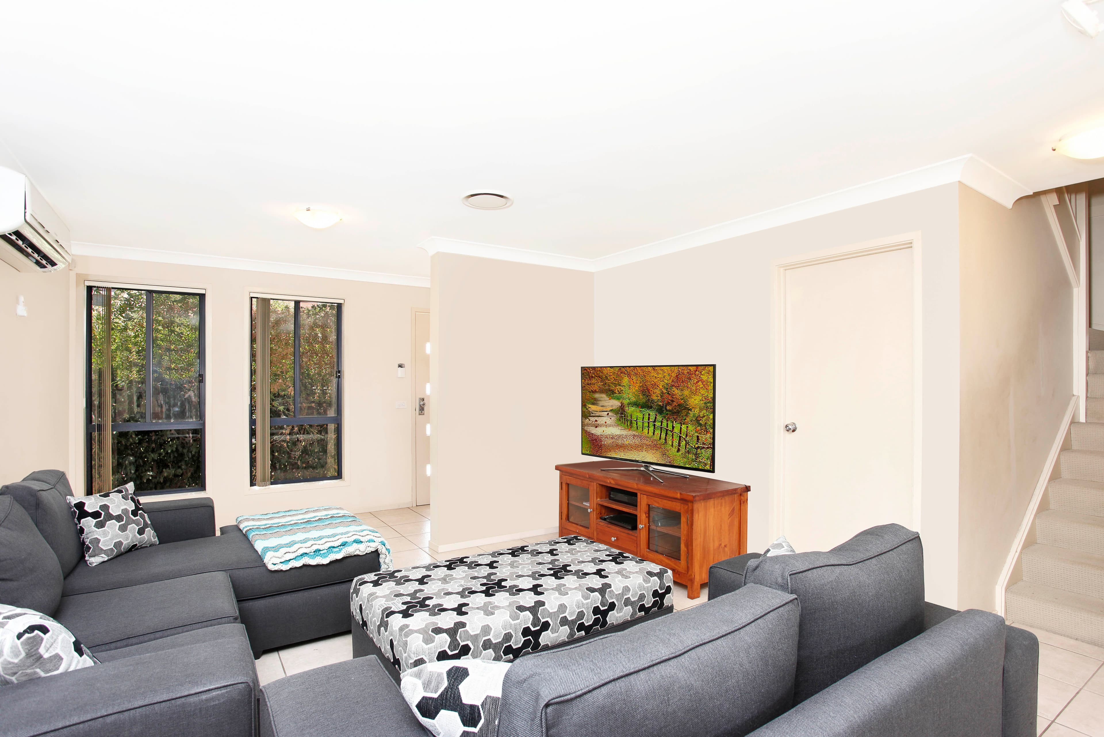 76 Coffs Harbour Avenue, Hoxton Park - Thumbnail 2