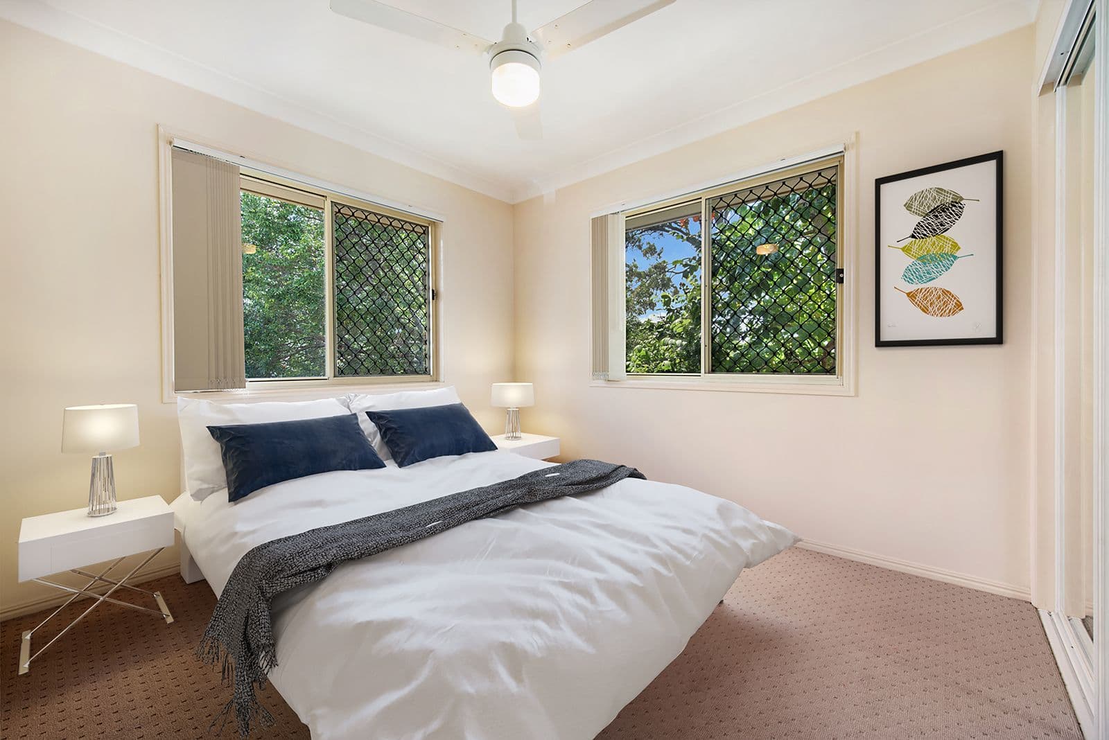 32 Iris Street, Holland Park West QLD 4121, Holland Park West - Thumbnail 5