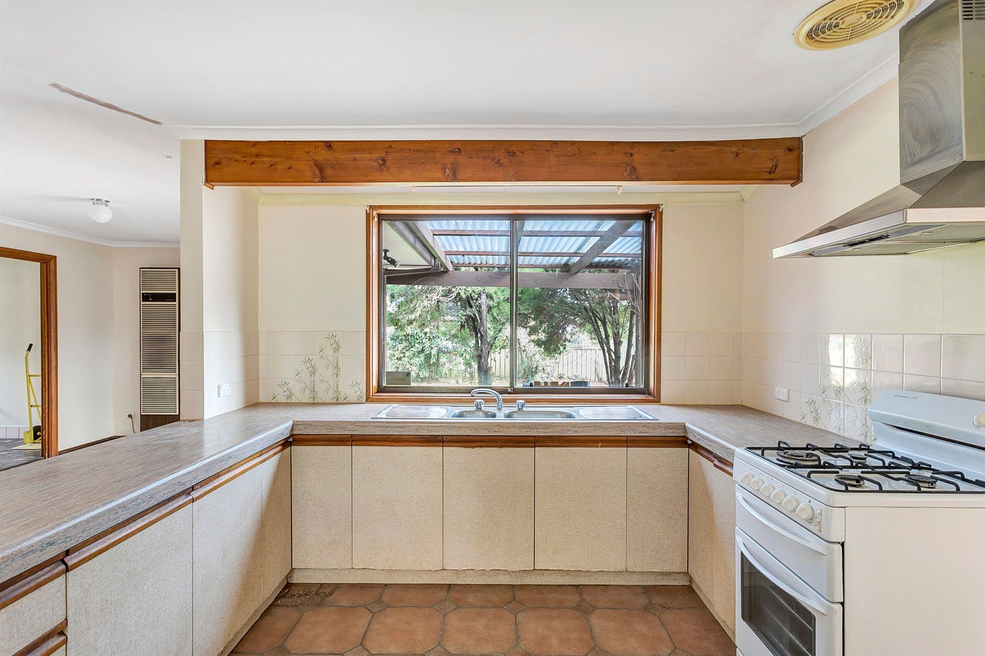24 Tareena Street, Craigmore SA 5114, Craigmore - Thumbnail 4