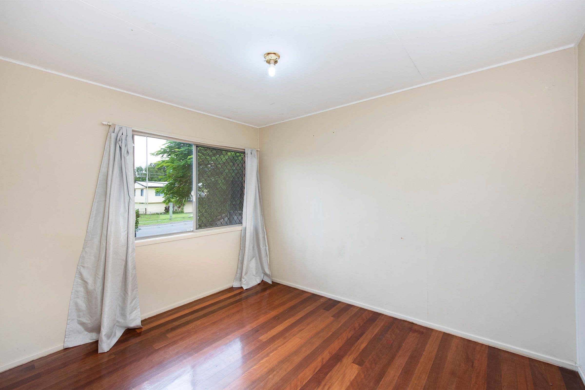 60 Ellen Street, Kingston QLD 4114, Kingston - Thumbnail 3