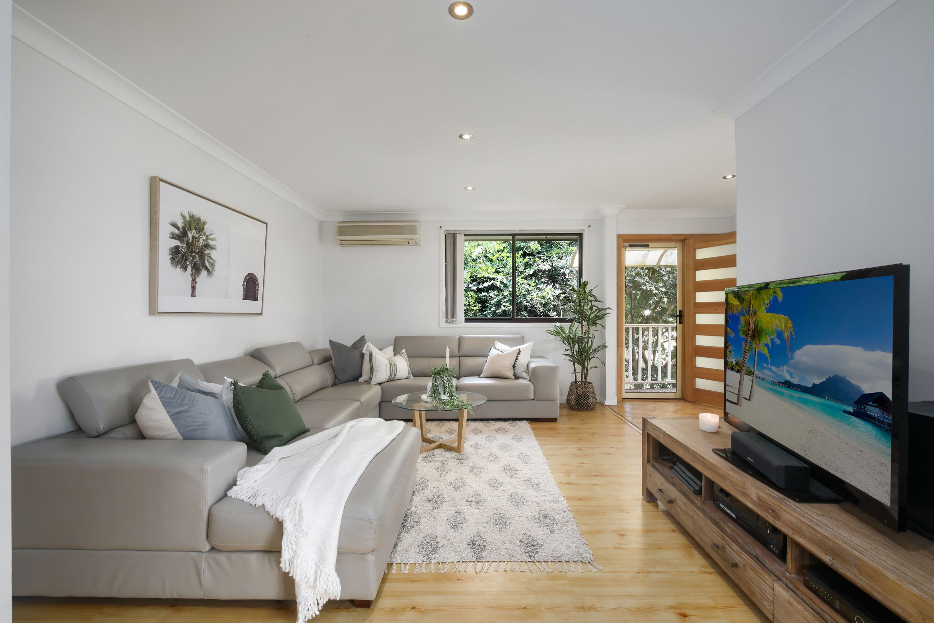 2 Colin Street, Saratoga - Thumbnail 2