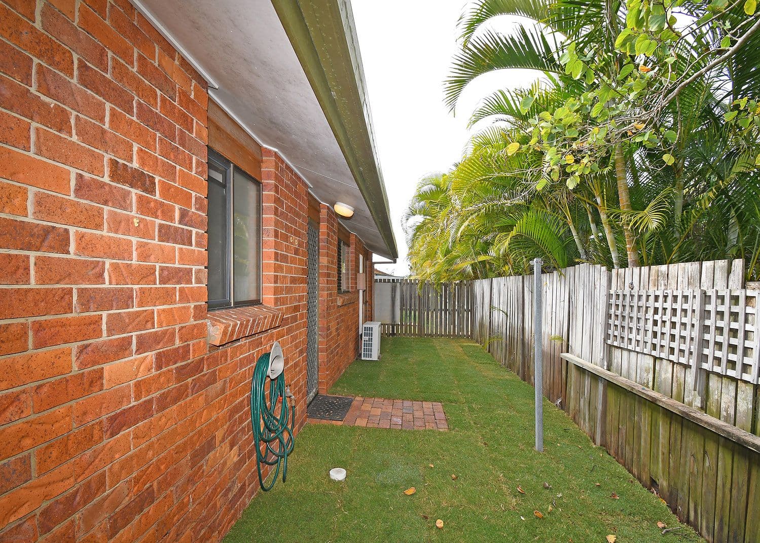 42-44 Pulgul Street, Urangan QLD 4655, Urangan - Thumbnail 3