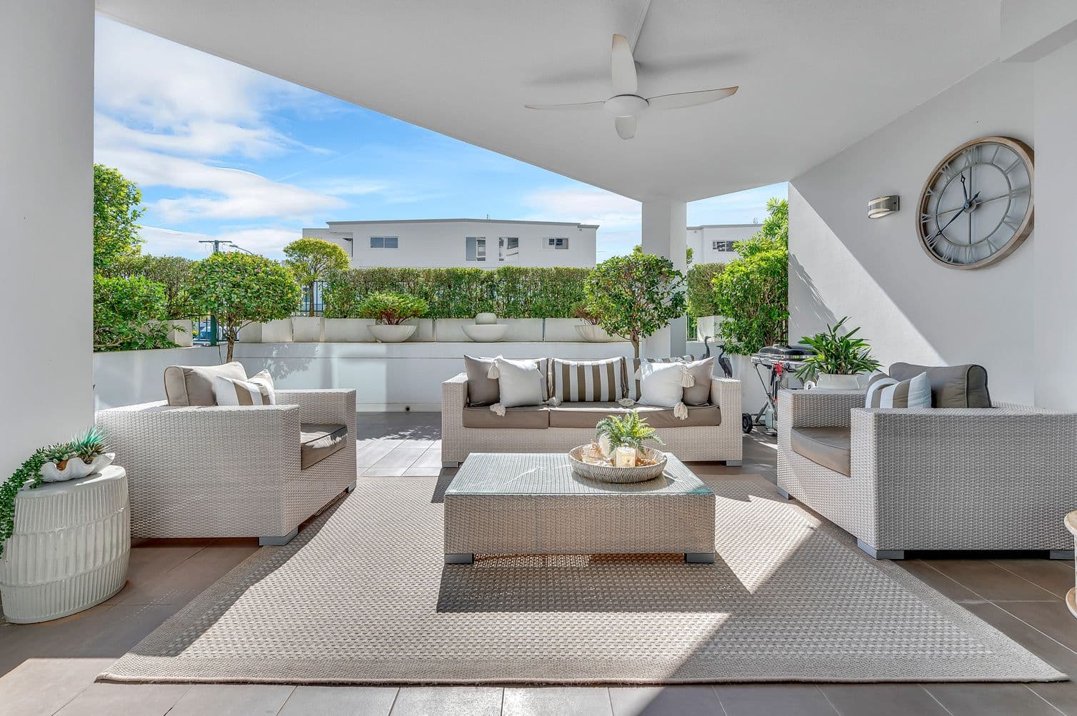28 Bayview Street, Runaway Bay QLD 4216, Runaway Bay - Thumbnail 4