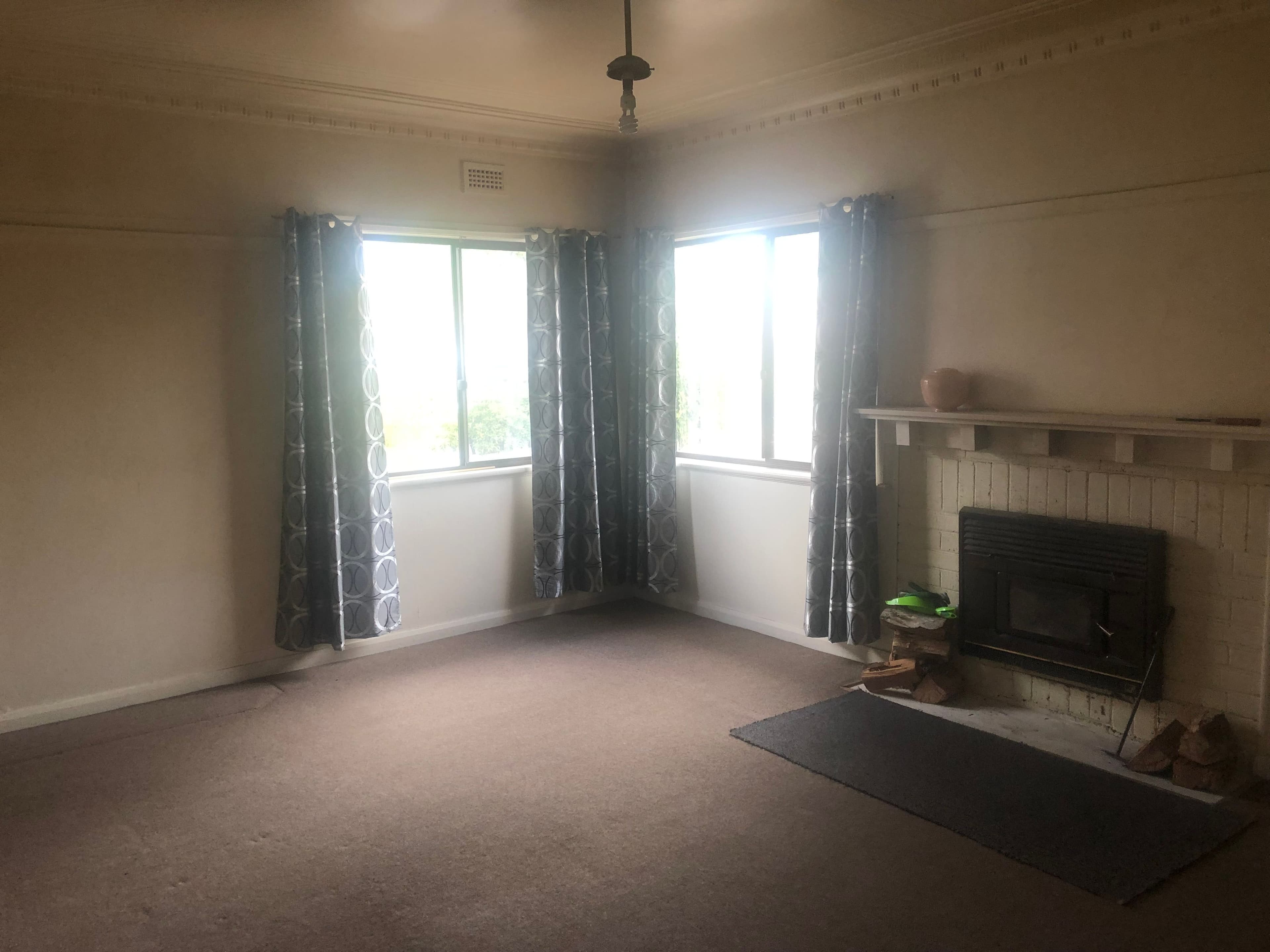4 Hilton, Glen Innes NSW 2370, Glen Innes - Thumbnail 2