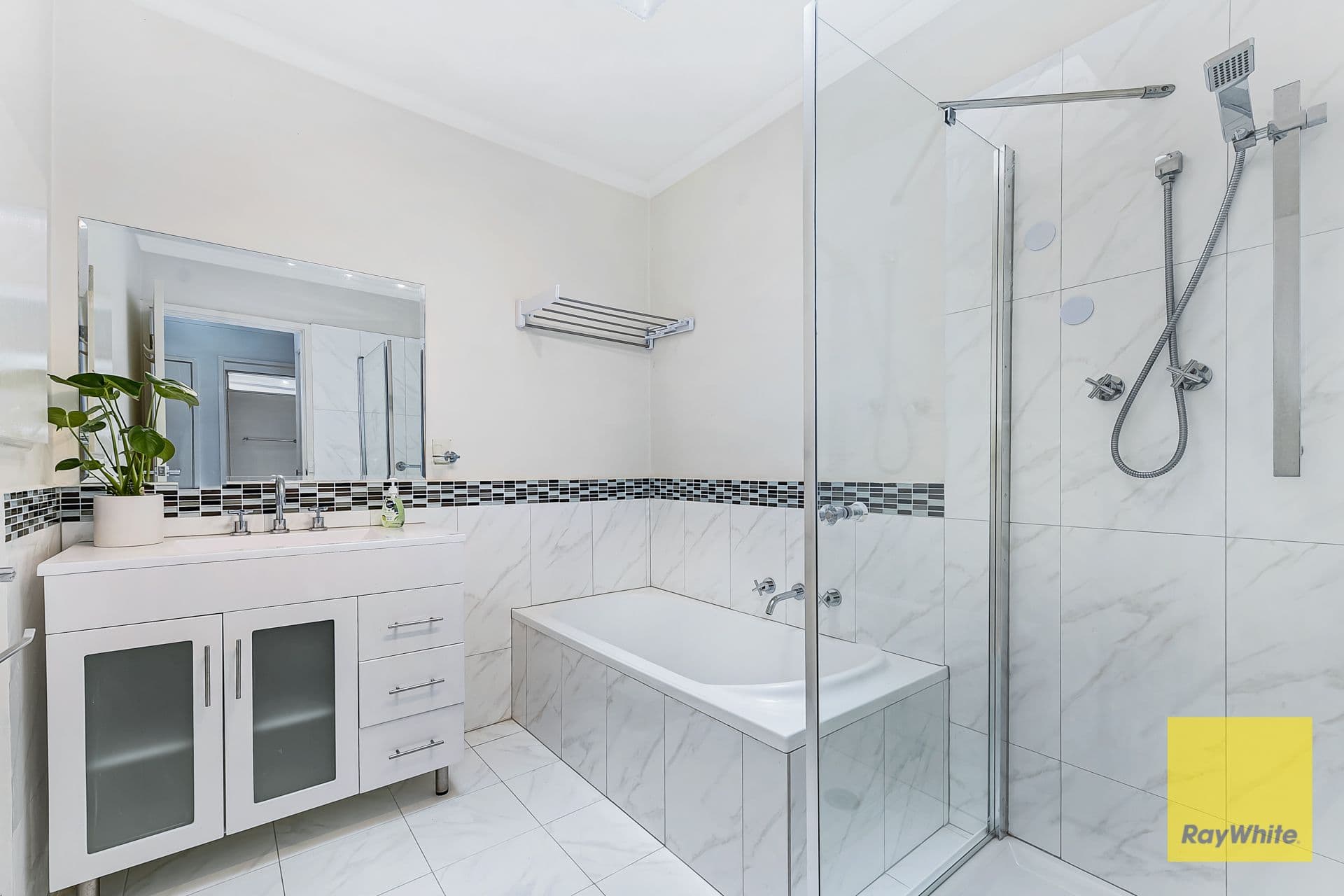 12 Halifax Street, Dandenong VIC 3175, Dandenong - Thumbnail 8