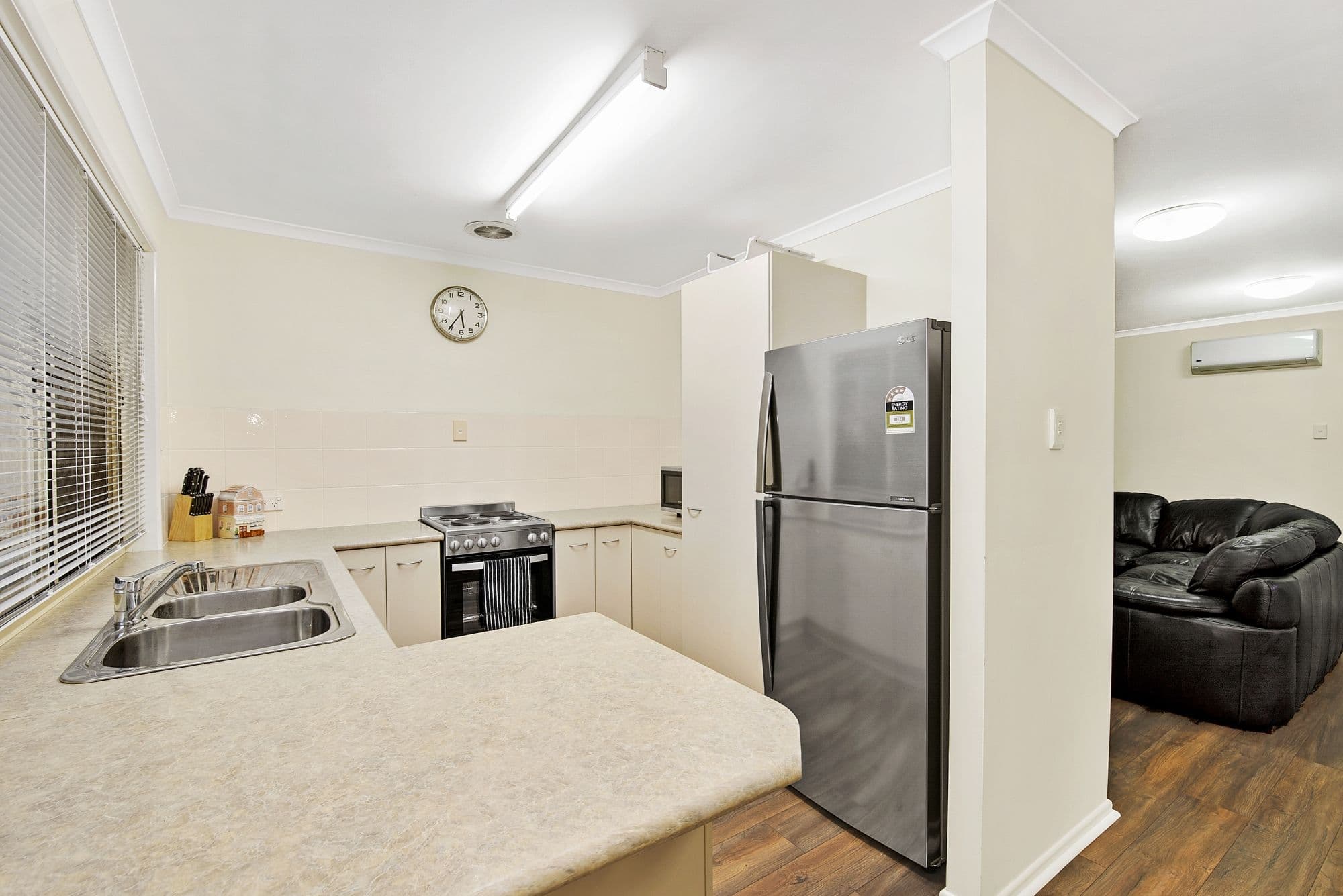 5 Cornwall Street, Deception Bay QLD 4508, Deception Bay - Thumbnail 8