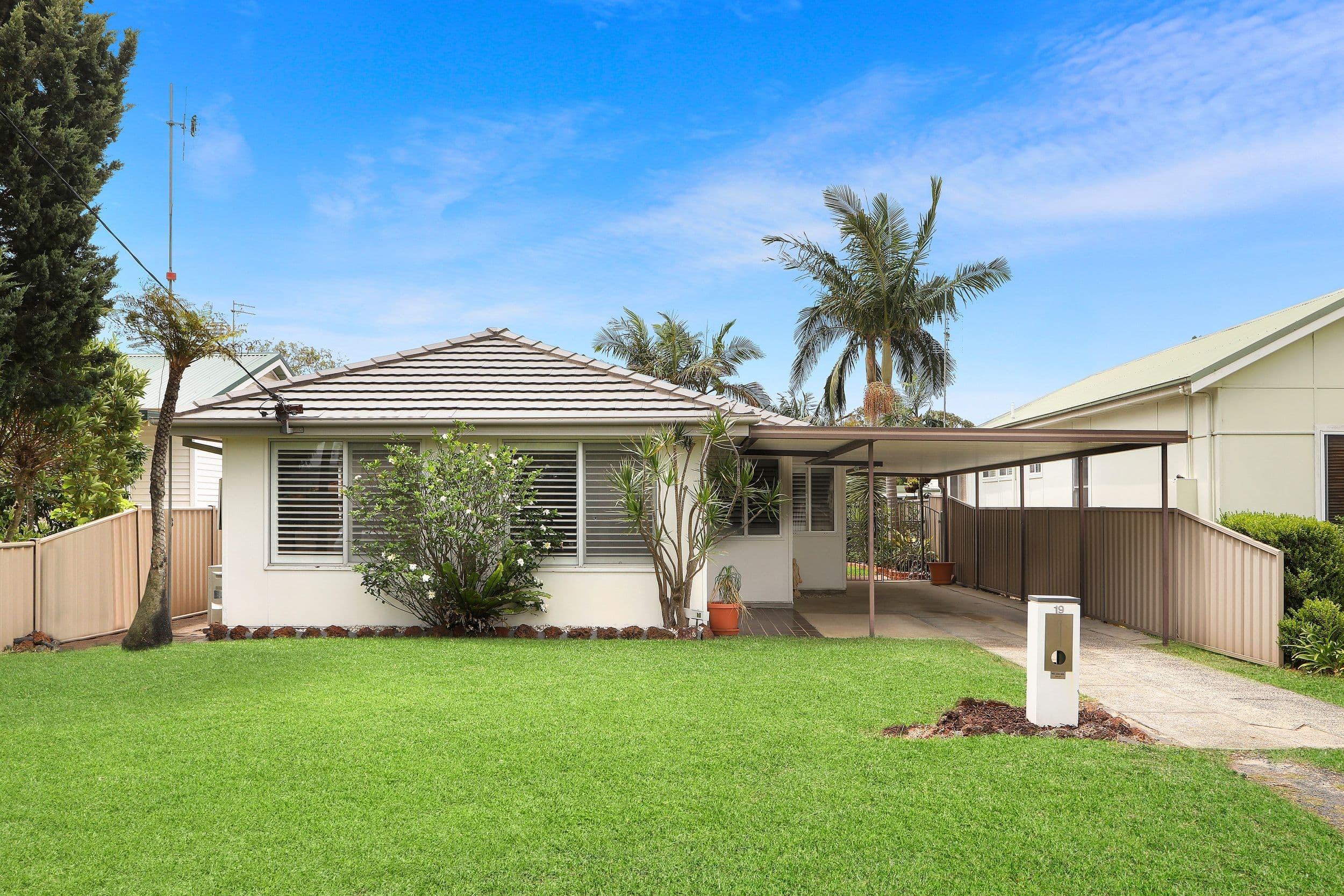 19 Pozieres Avenue, Umina Beach - Image 1