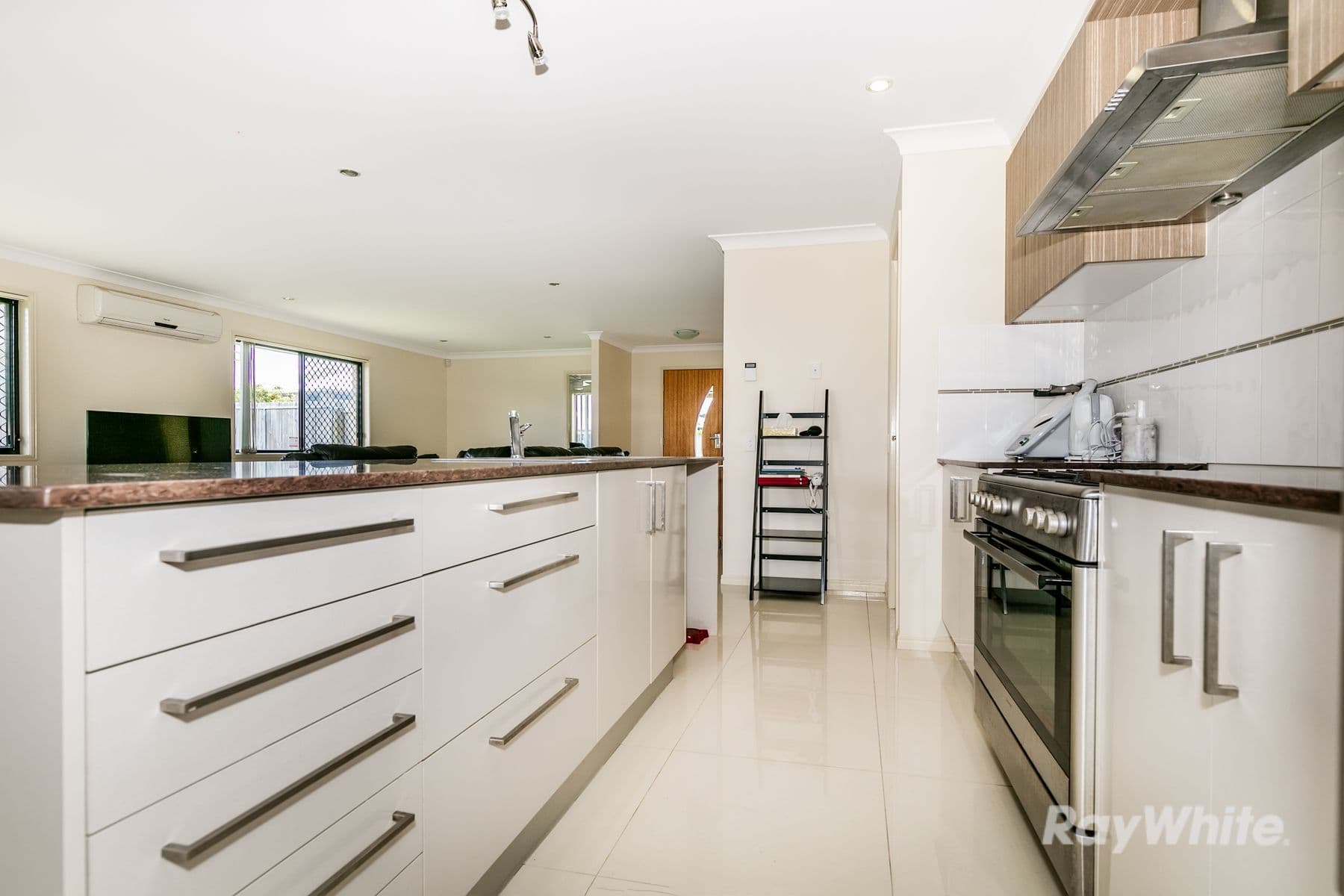 14 Fulmer Street, Yarrabilba QLD 4207, Yarrabilba - Thumbnail 2