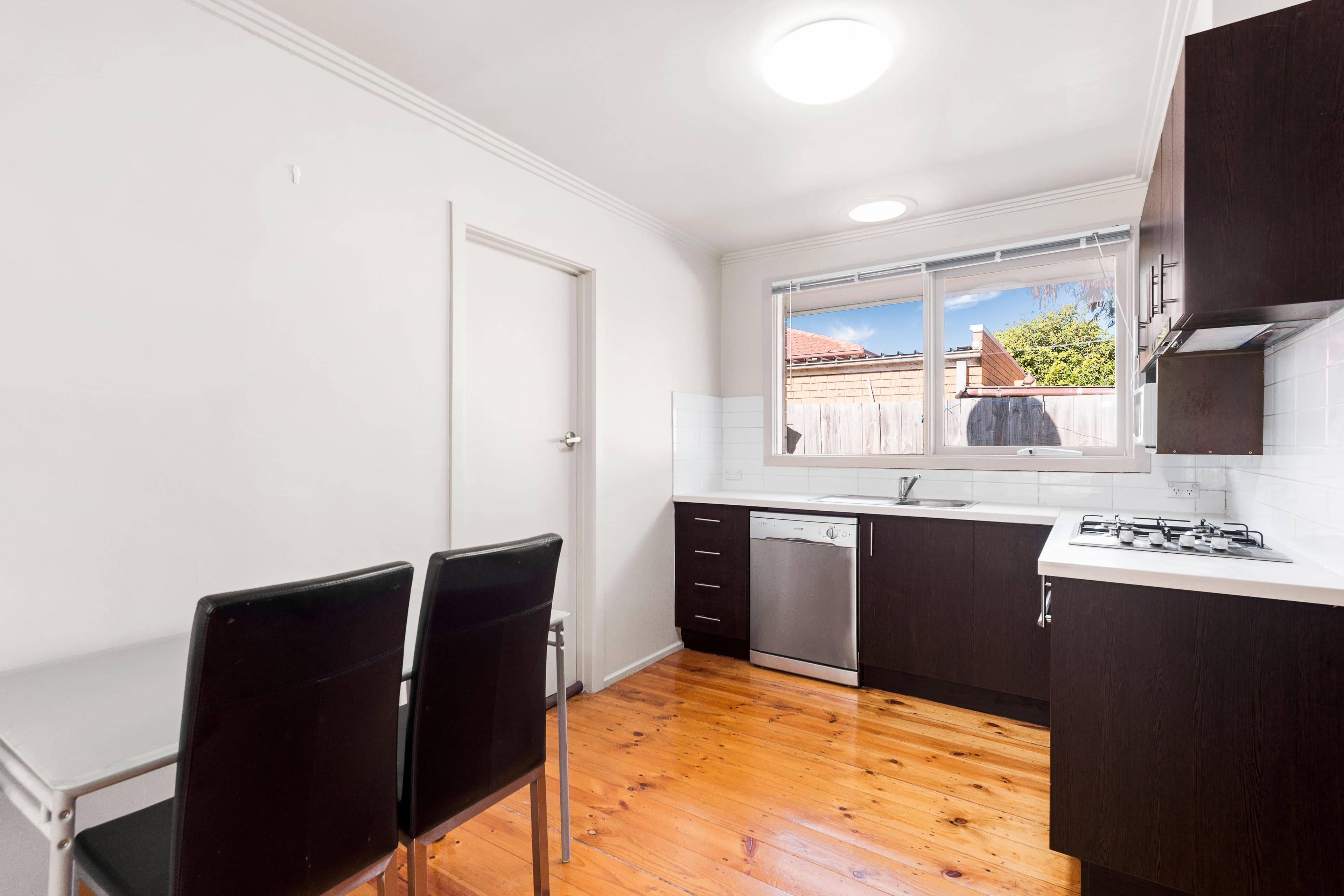 4 Burns Avenue, Clayton South VIC 3169, Clayton South - Thumbnail 2