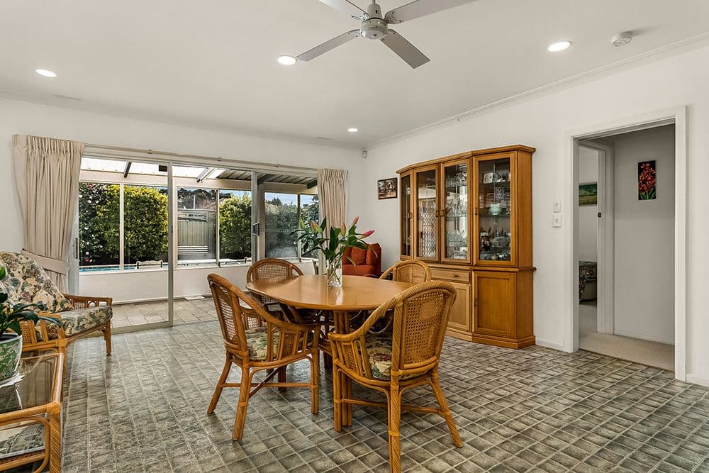 15 Blue Hills Avenue, Mount Waverley VIC 3149, Mount Waverley - Thumbnail 7
