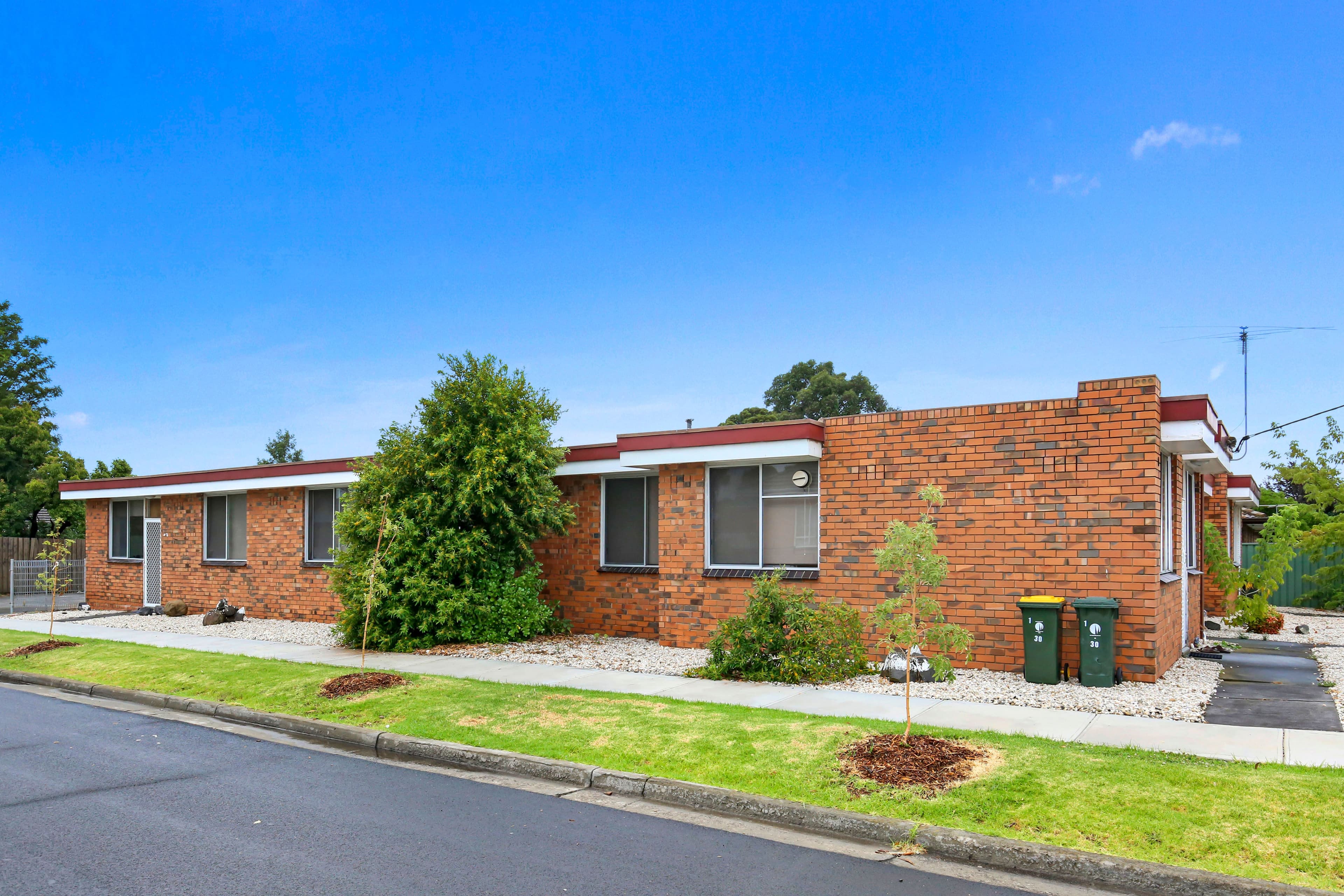 30 Wheatsheaf Road, Glenroy VIC 3046, Glenroy - Thumbnail 3