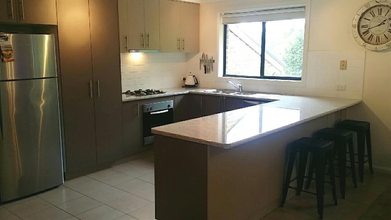 1 Lockeridge Drive, Tumut - Thumbnail 2