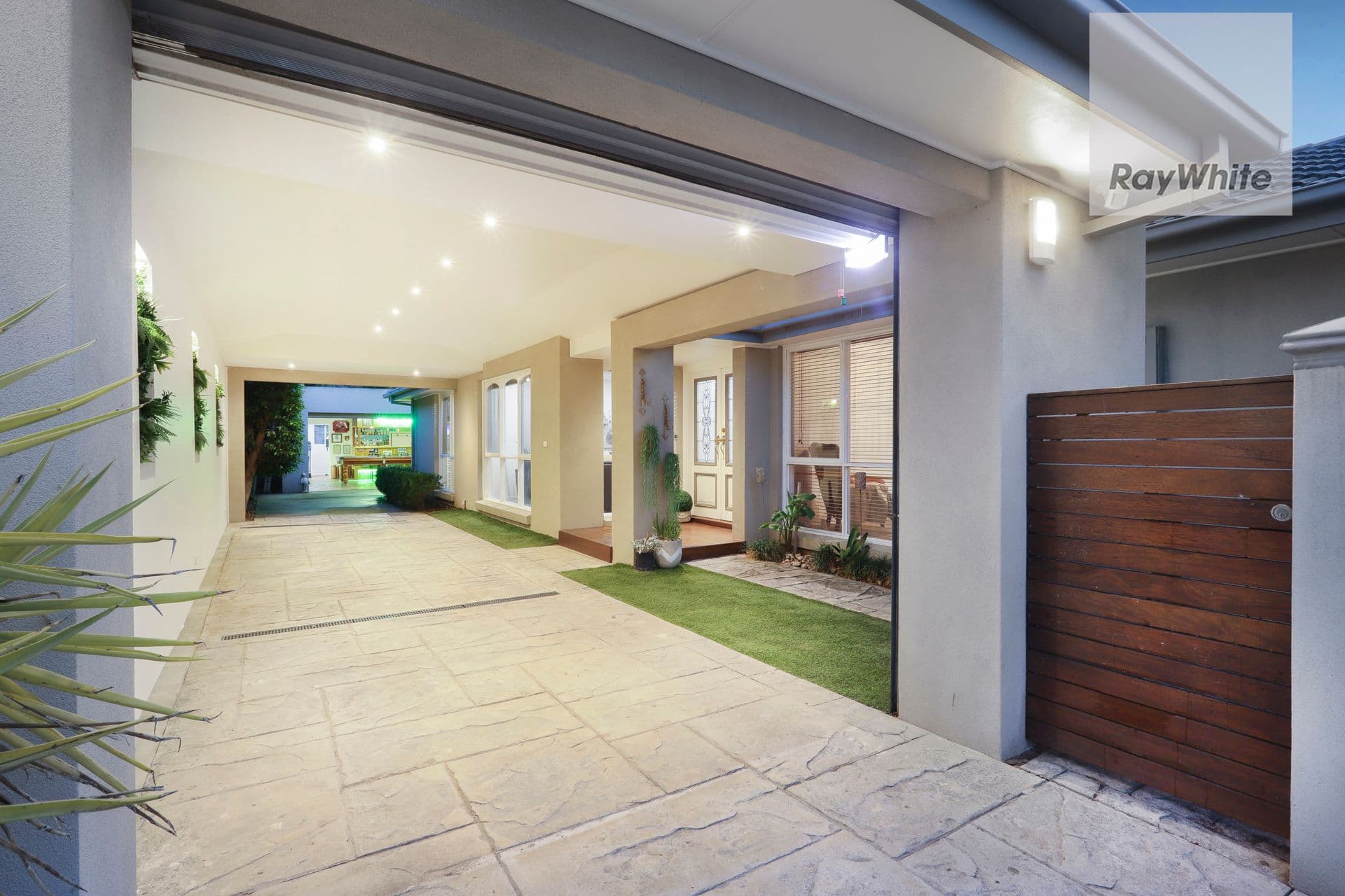 23 Arnside Crescent, Westmeadows VIC 3049, Westmeadows - Thumbnail 3