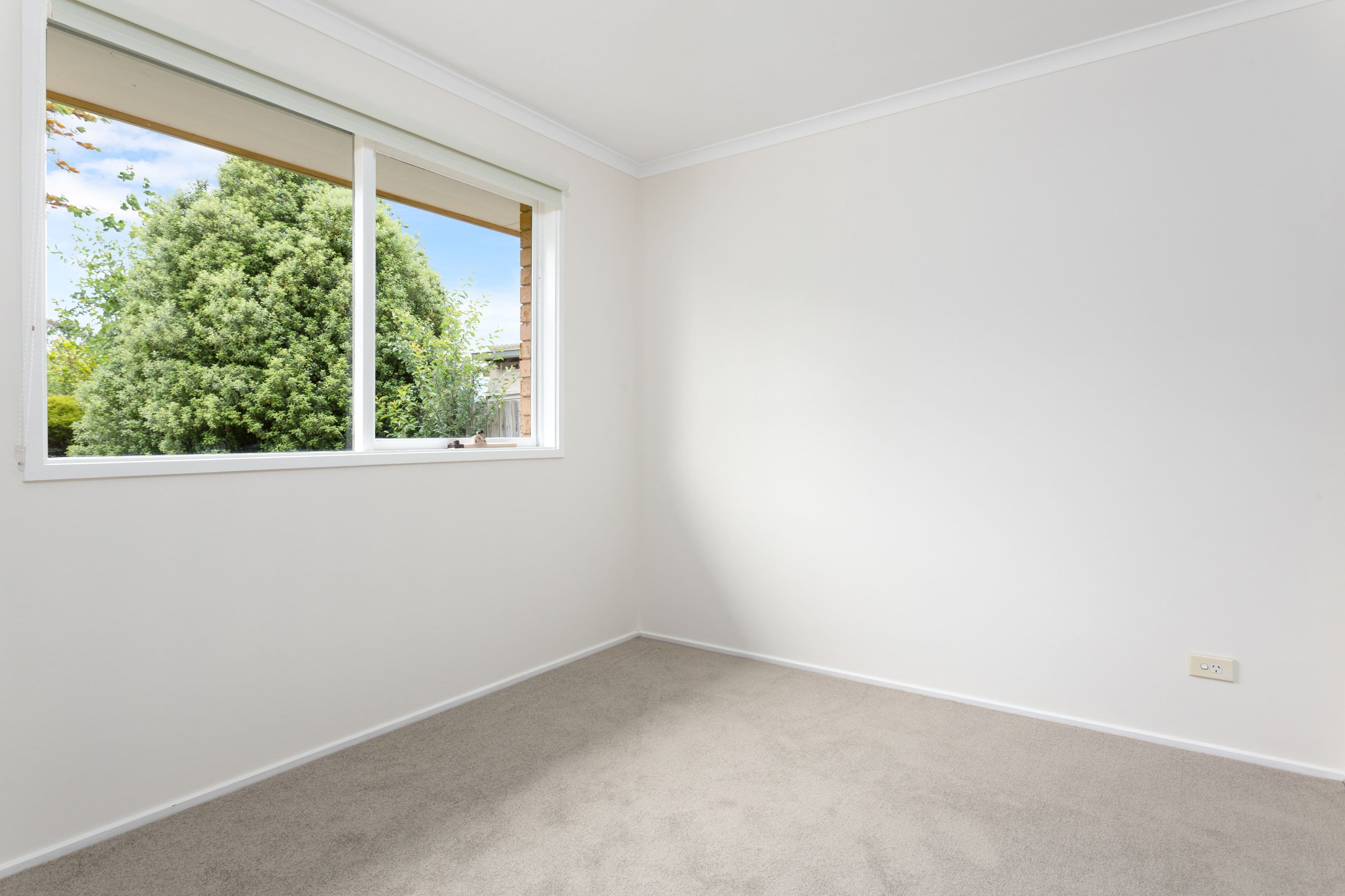 8 Martingale Place, Pakenham VIC 3810, Pakenham - Thumbnail 8