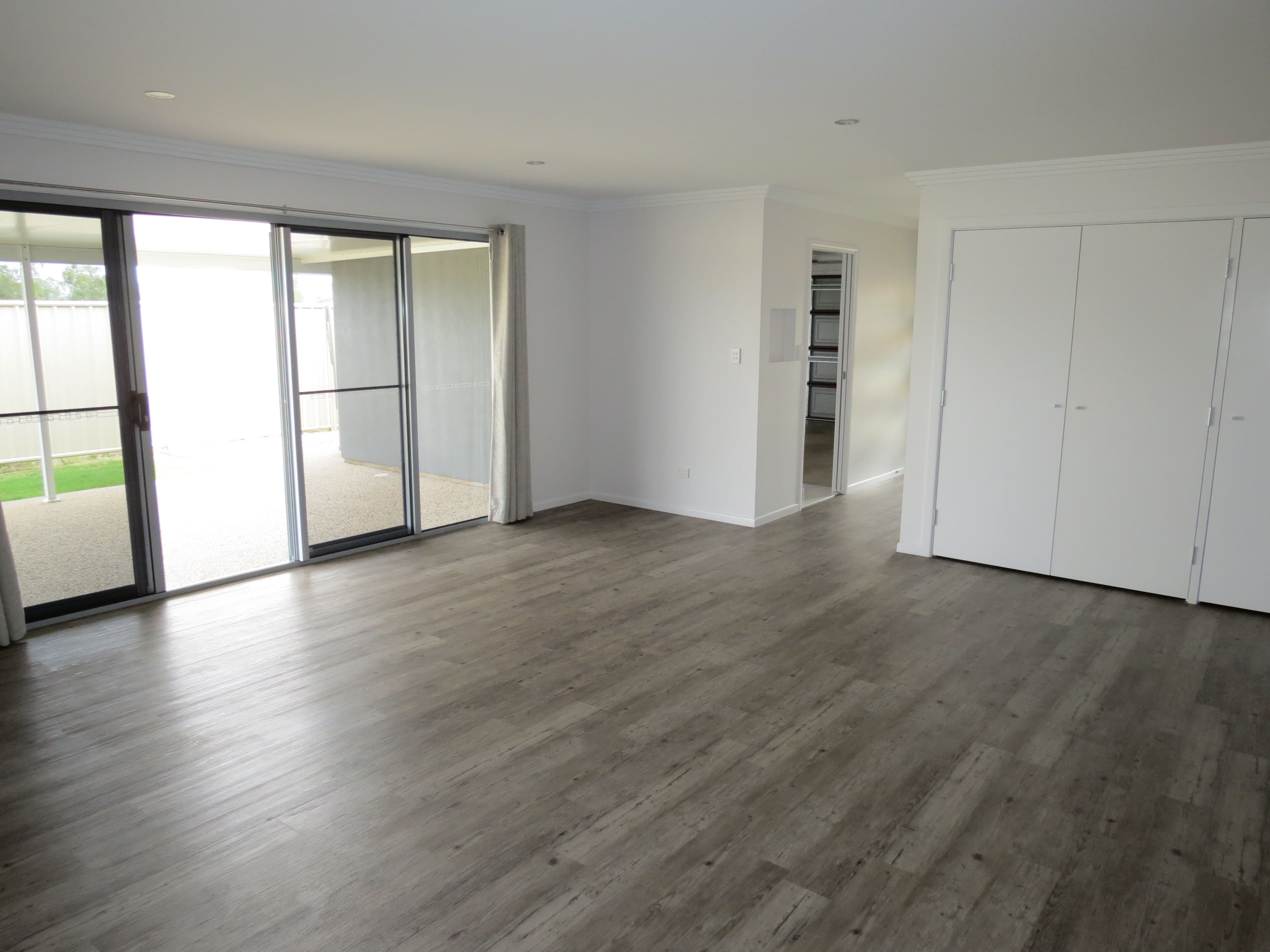 10 Milliken Street, Emerald QLD 4720, Emerald - Thumbnail 6