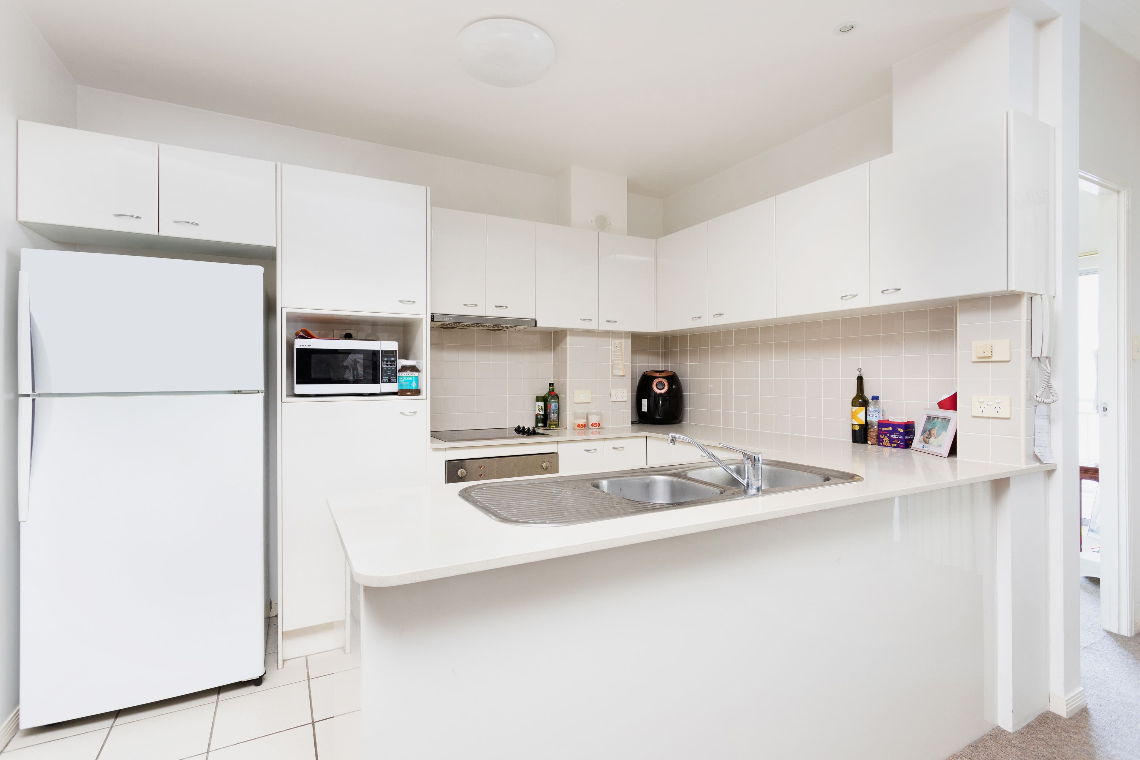 28 Belgrave Road, Indooroopilly QLD 4068, Indooroopilly - Thumbnail 3