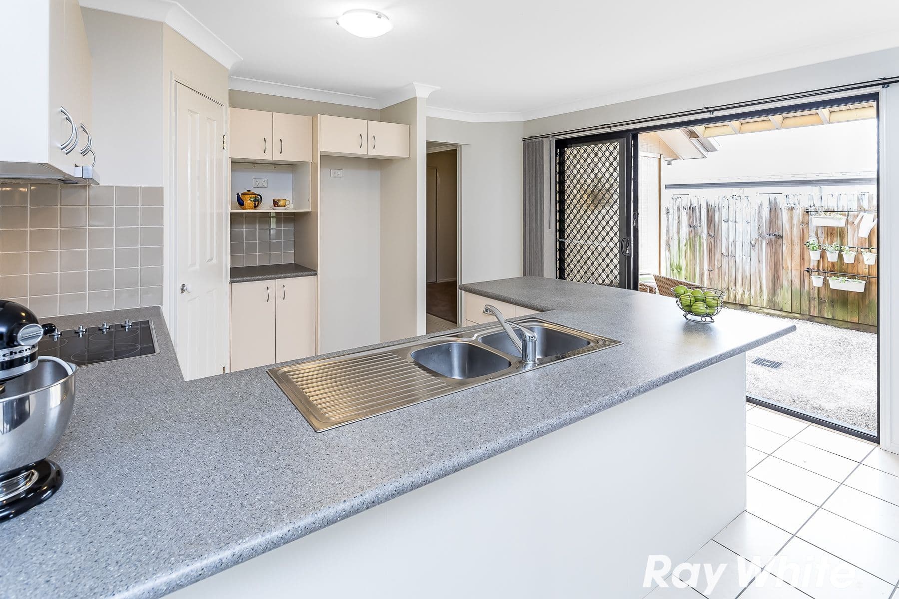 3 Wyperfield Court, North Lakes QLD 4509, North Lakes - Thumbnail 8