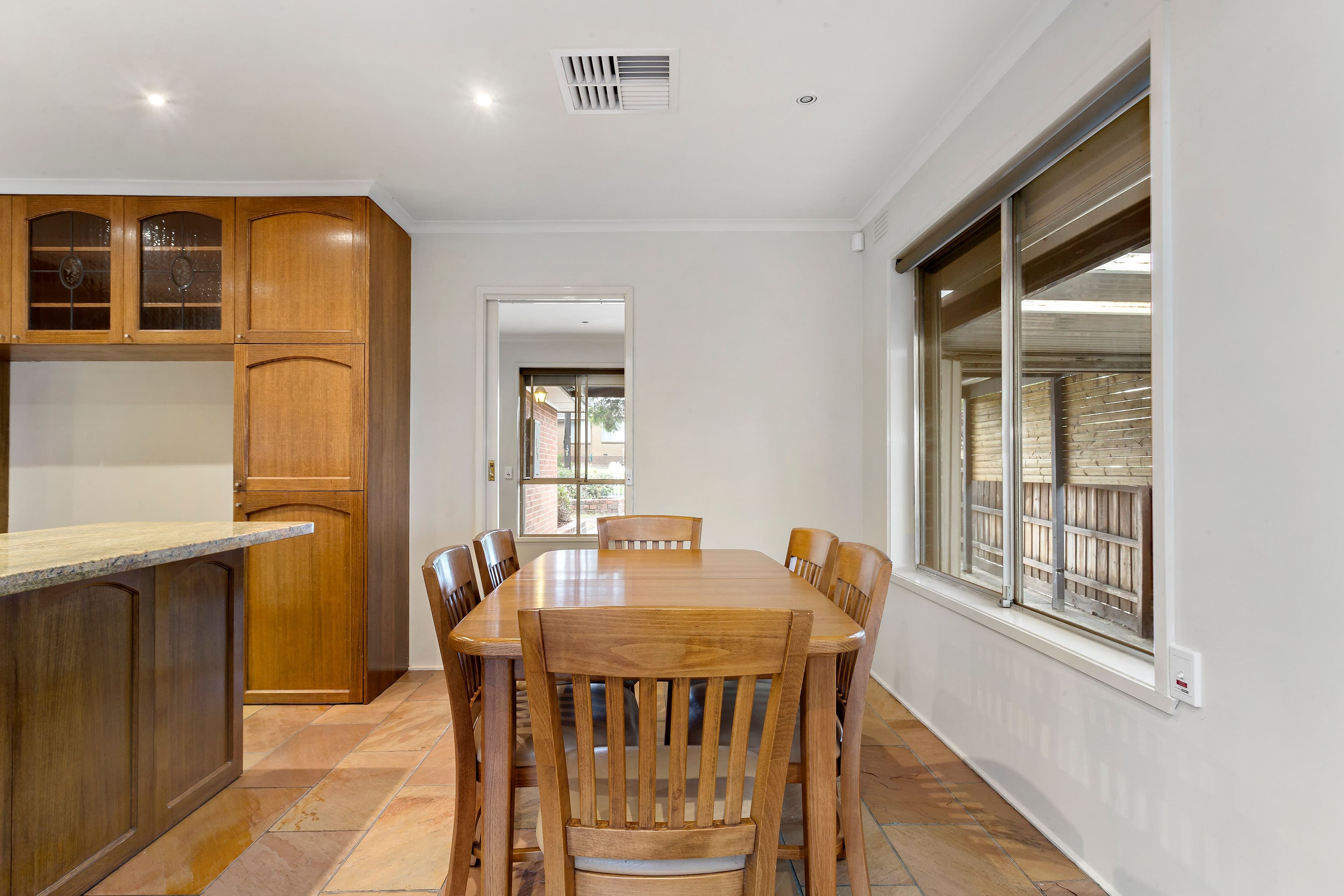 170 Casey Drive, Lalor VIC 3075, Lalor - Thumbnail 3