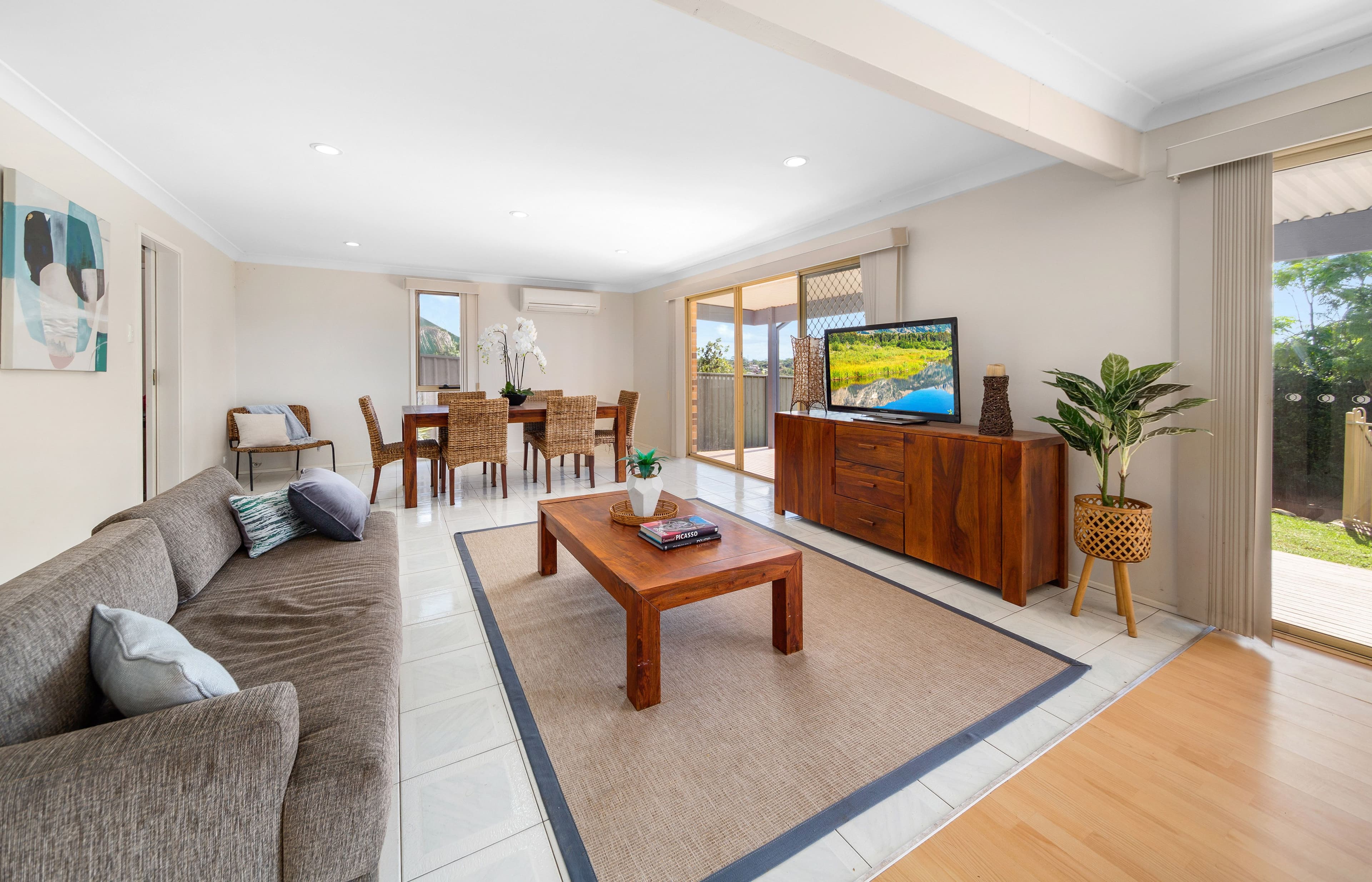 70 Willaroo Avenue
Woronora Heights 2233, New South Wales, Woronora Heights - Thumbnail 3