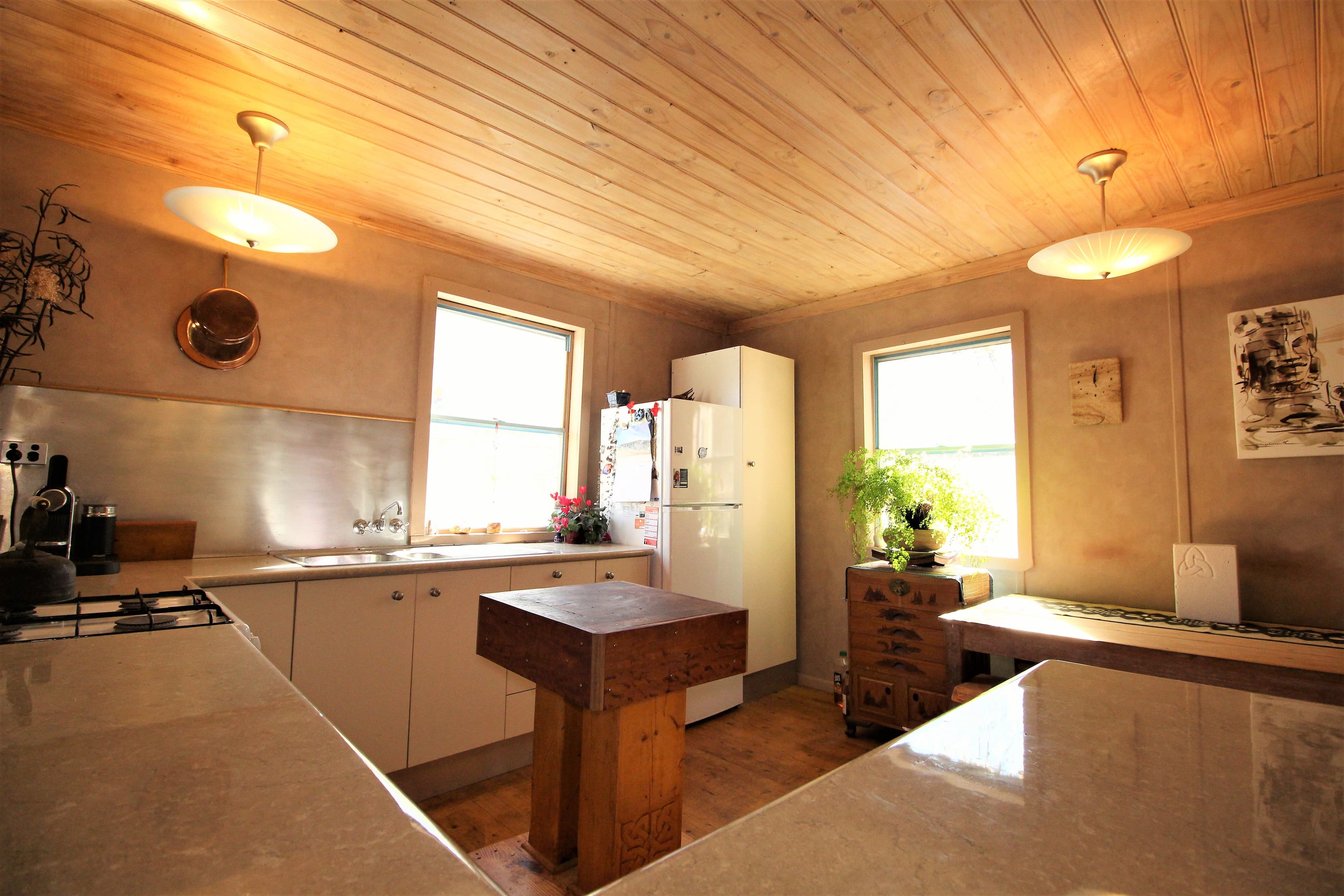 2150 Batlow Road, Laurel Hill - Thumbnail 7