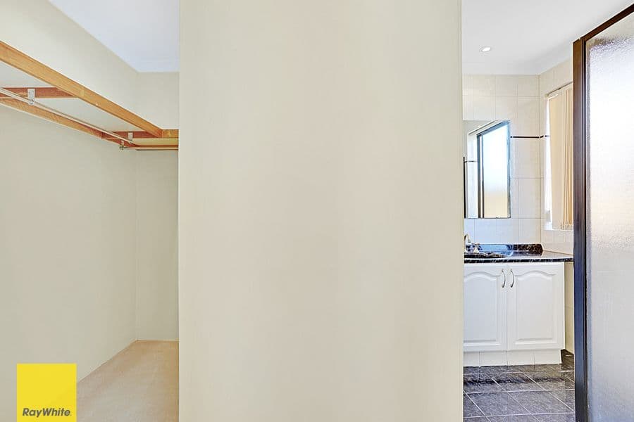 15 Edgbaston Drive, Madeley WA 6065, Madeley - Thumbnail 8