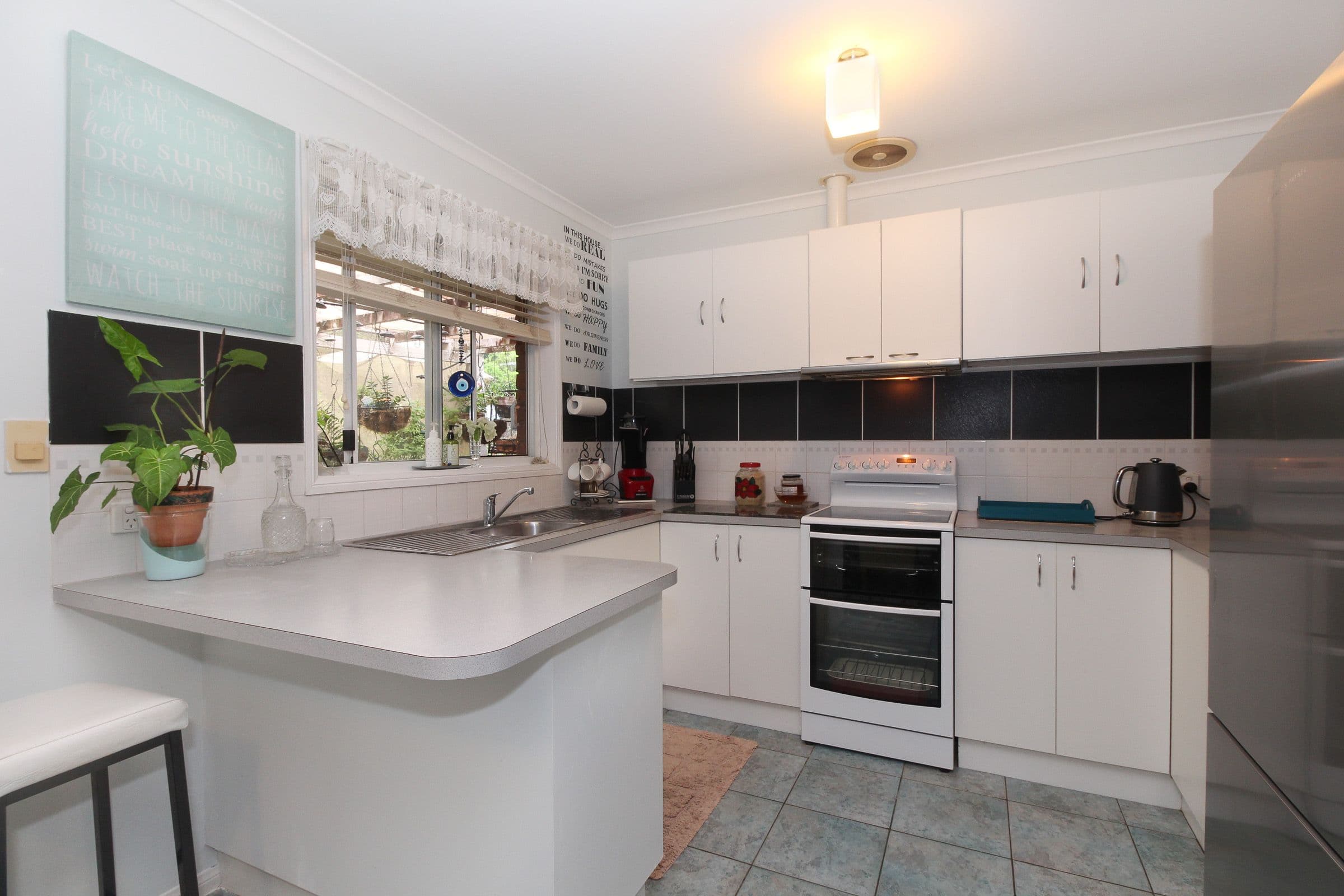 11 Danyel Court, Redbank Plains QLD 4301, Redbank Plains - Thumbnail 2