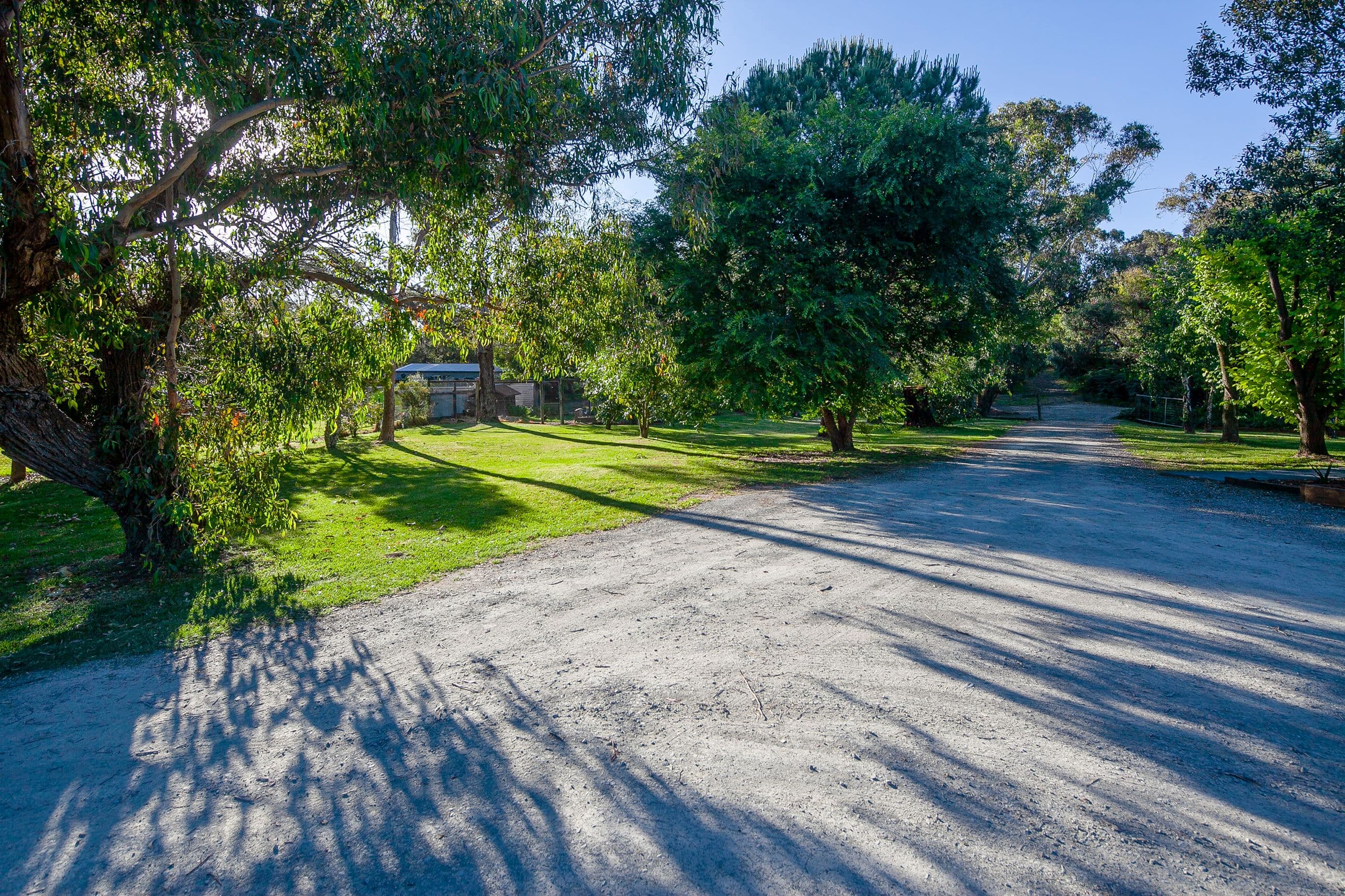 33 Woodlands Road, Cranbourne South VIC 3977, Cranbourne South - Thumbnail 3