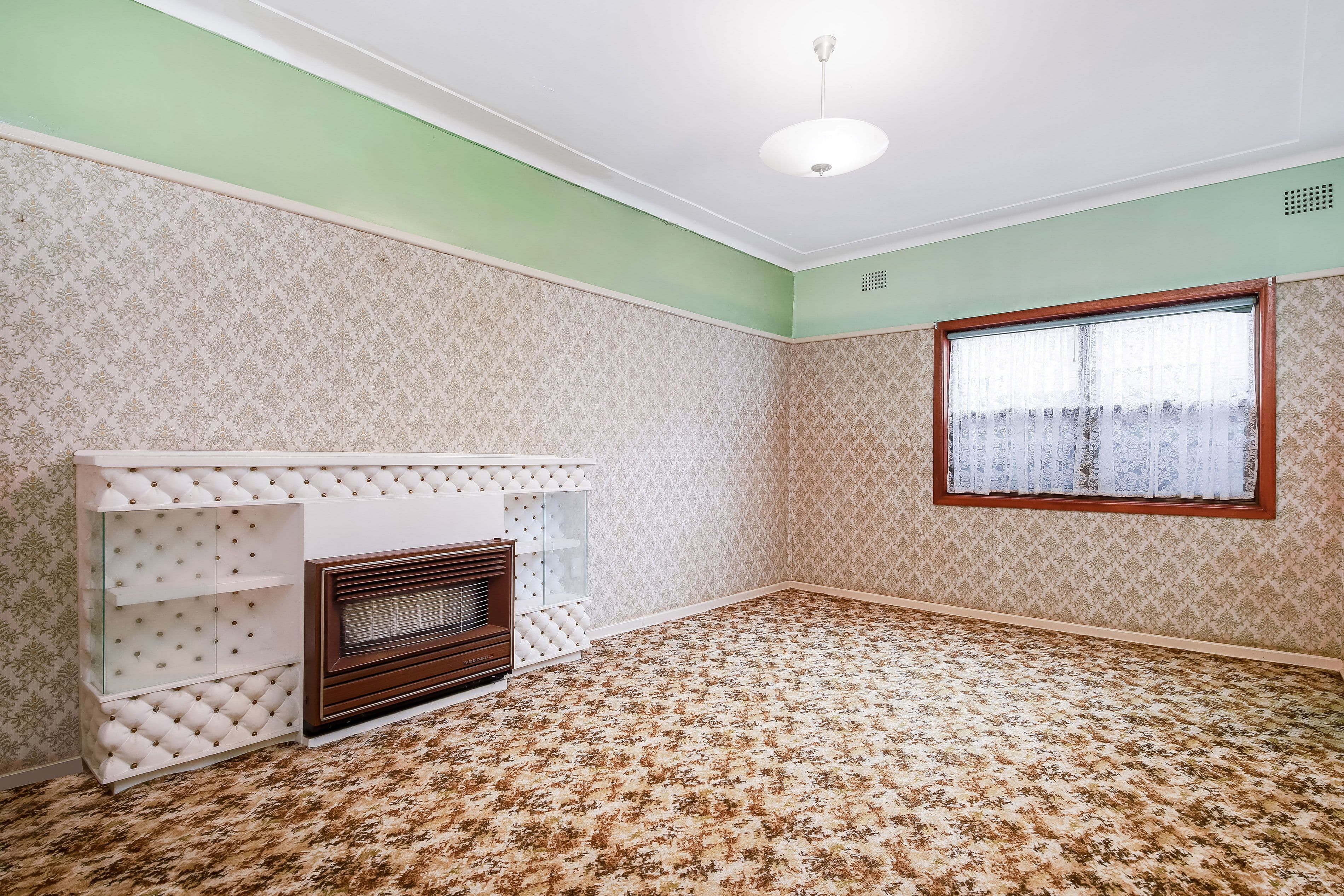 22 Harcourt Avenue, East Hills NSW 2213, East Hills - Thumbnail 2