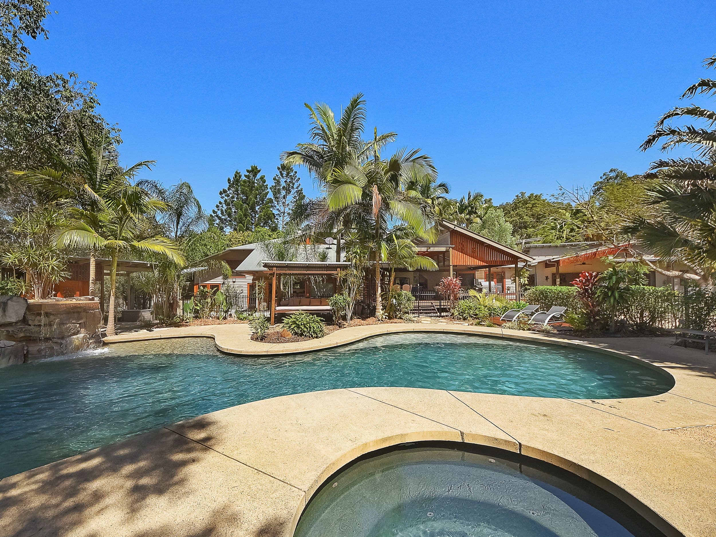 8 Ernest Court, Bunya QLD 4055, Bunya - Thumbnail 3