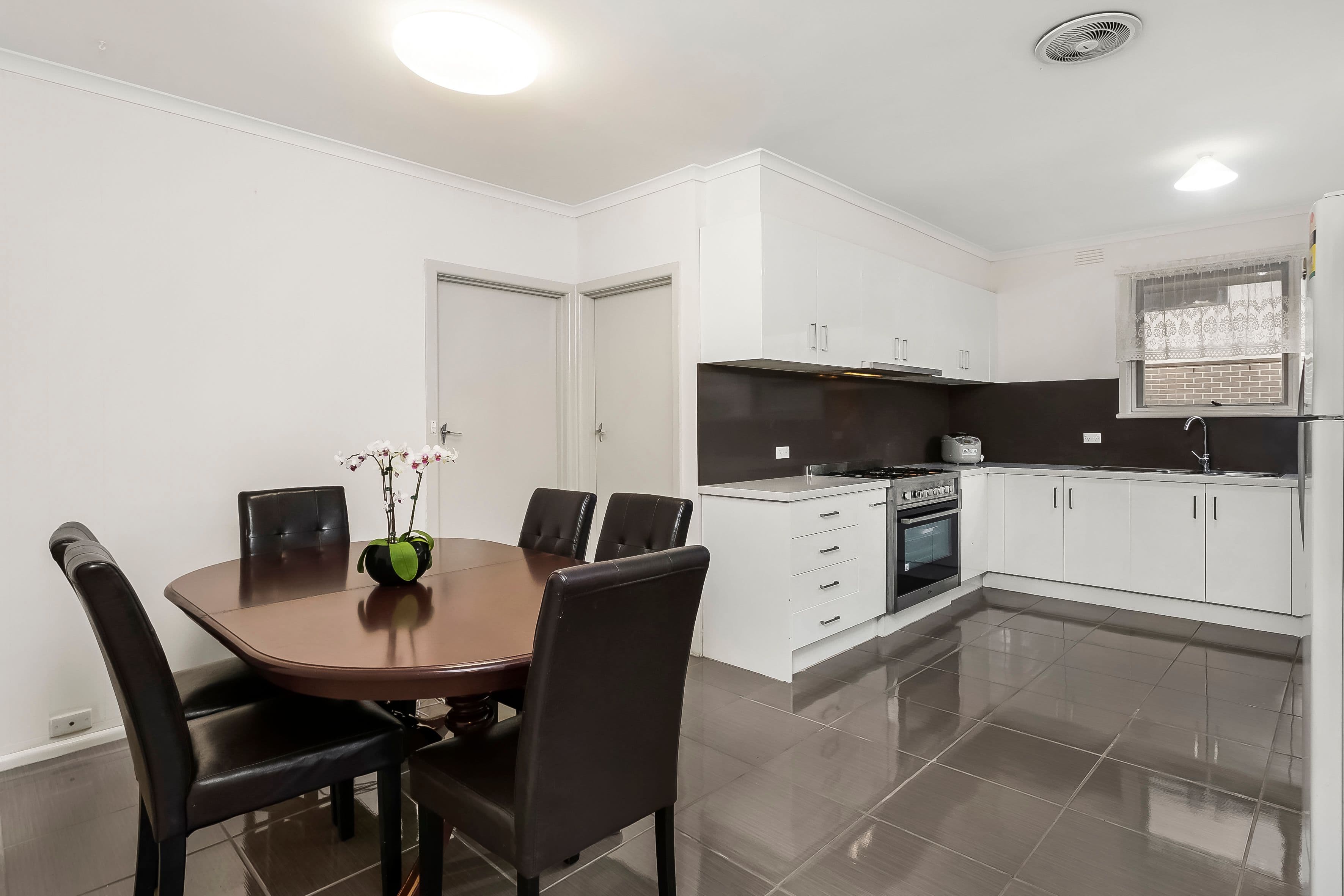 54 Tamarisk Avenue, Glen Waverley VIC 3150, Glen Waverley - Thumbnail 5