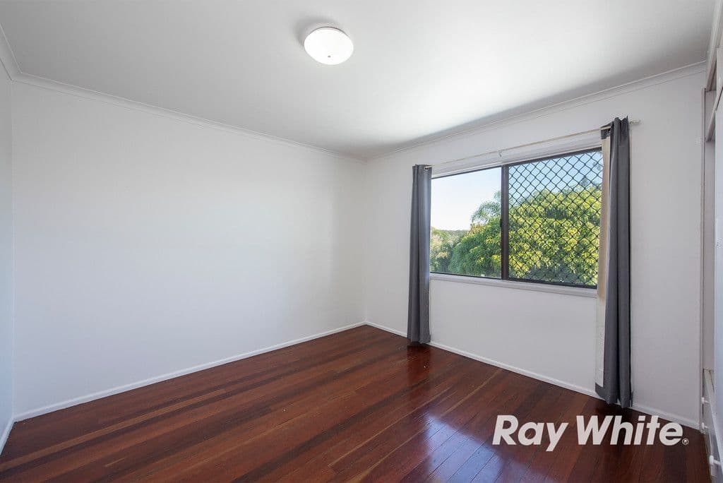 38 Shannon Street, Woodridge QLD 4114, Woodridge - Thumbnail 5
