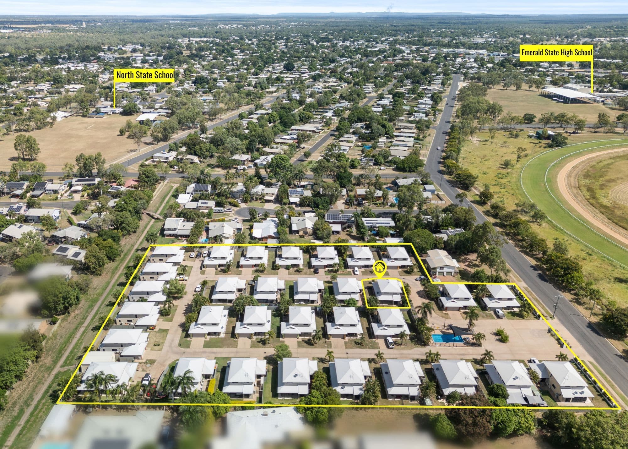 66-68 Moody Street, Emerald QLD 4720, Emerald - Thumbnail 2