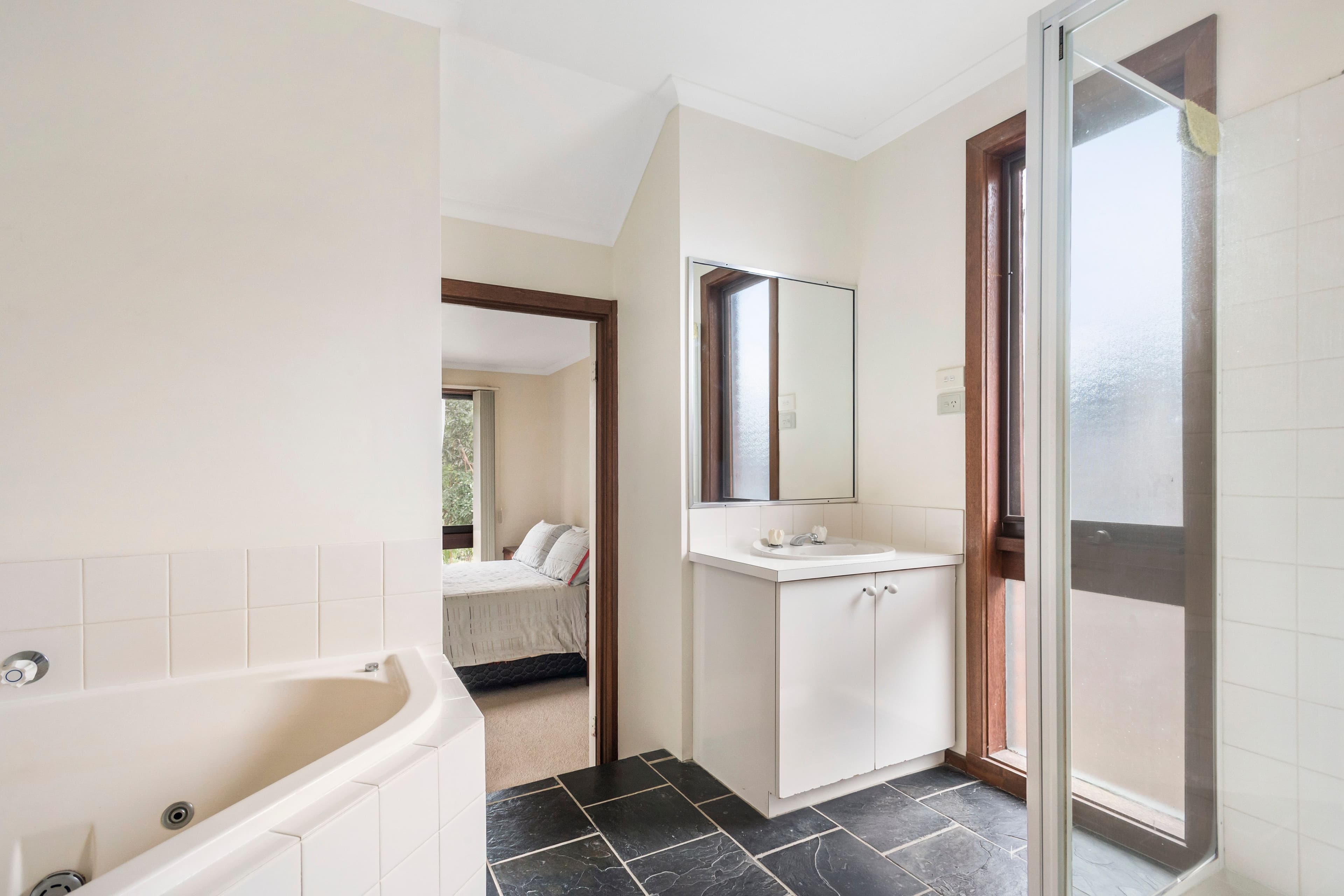 15 Gattinara Drive, Frankston VIC 3199, Frankston - Thumbnail 7