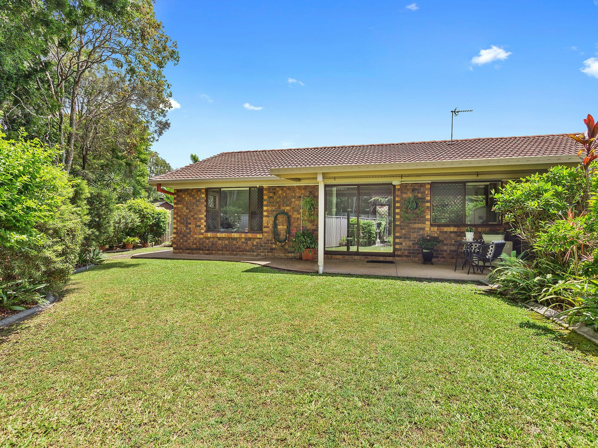 8 Flora Close, Burleigh Waters QLD 4220, Burleigh Waters - Image 1