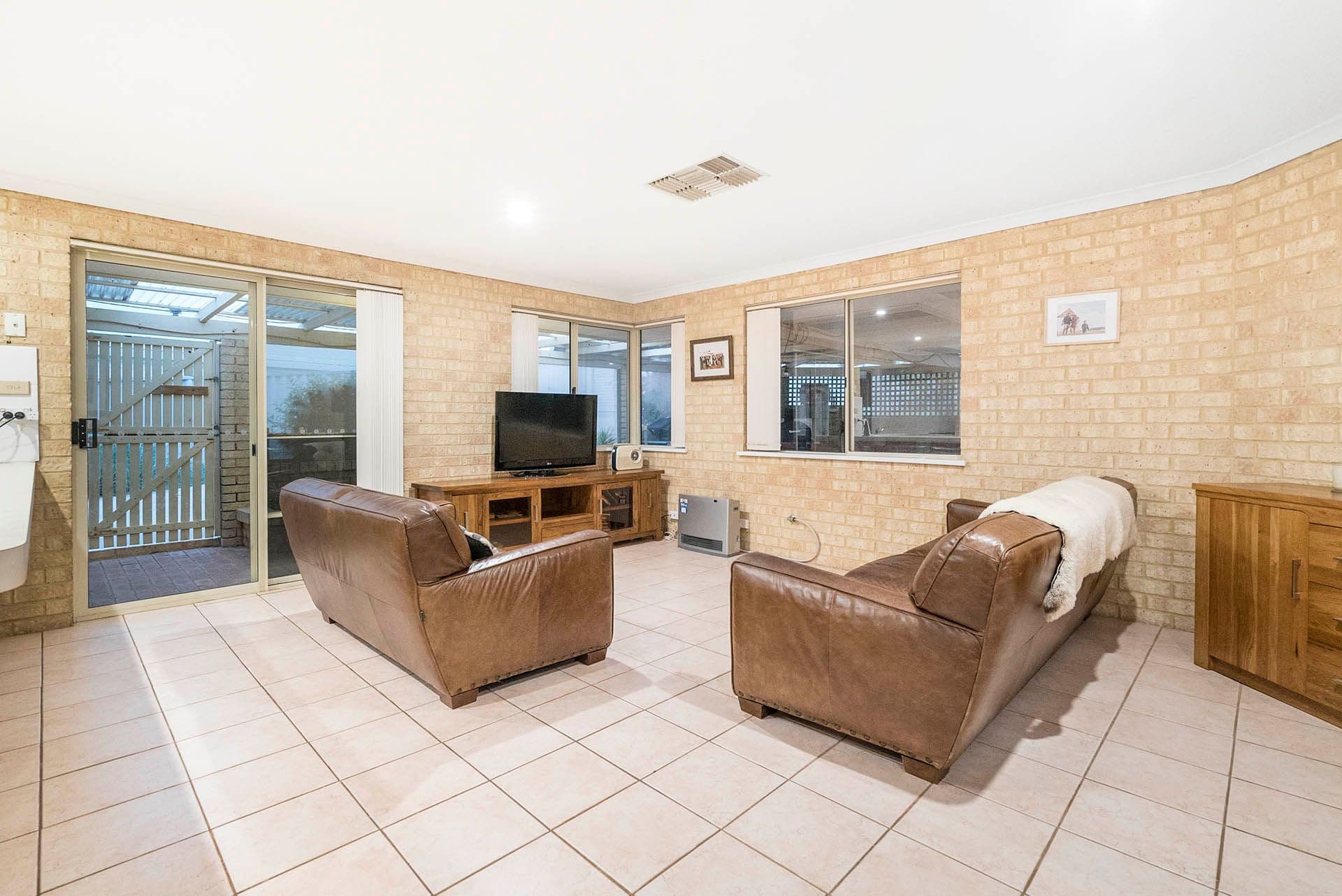 4 Onedin Court, Wandina WA 6530, Wandina - Thumbnail 7