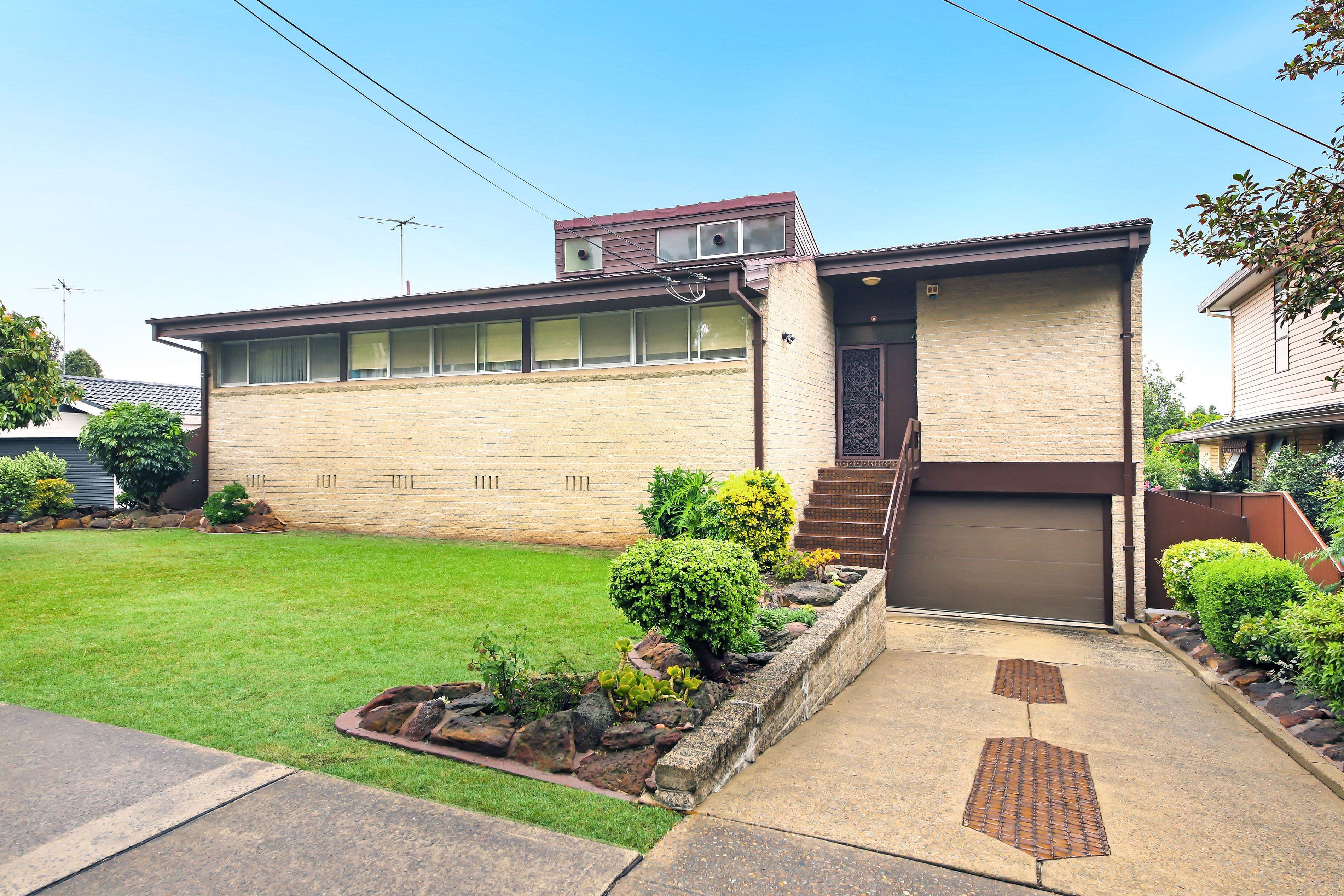 20 Rex Road, Georges Hall - Thumbnail 8