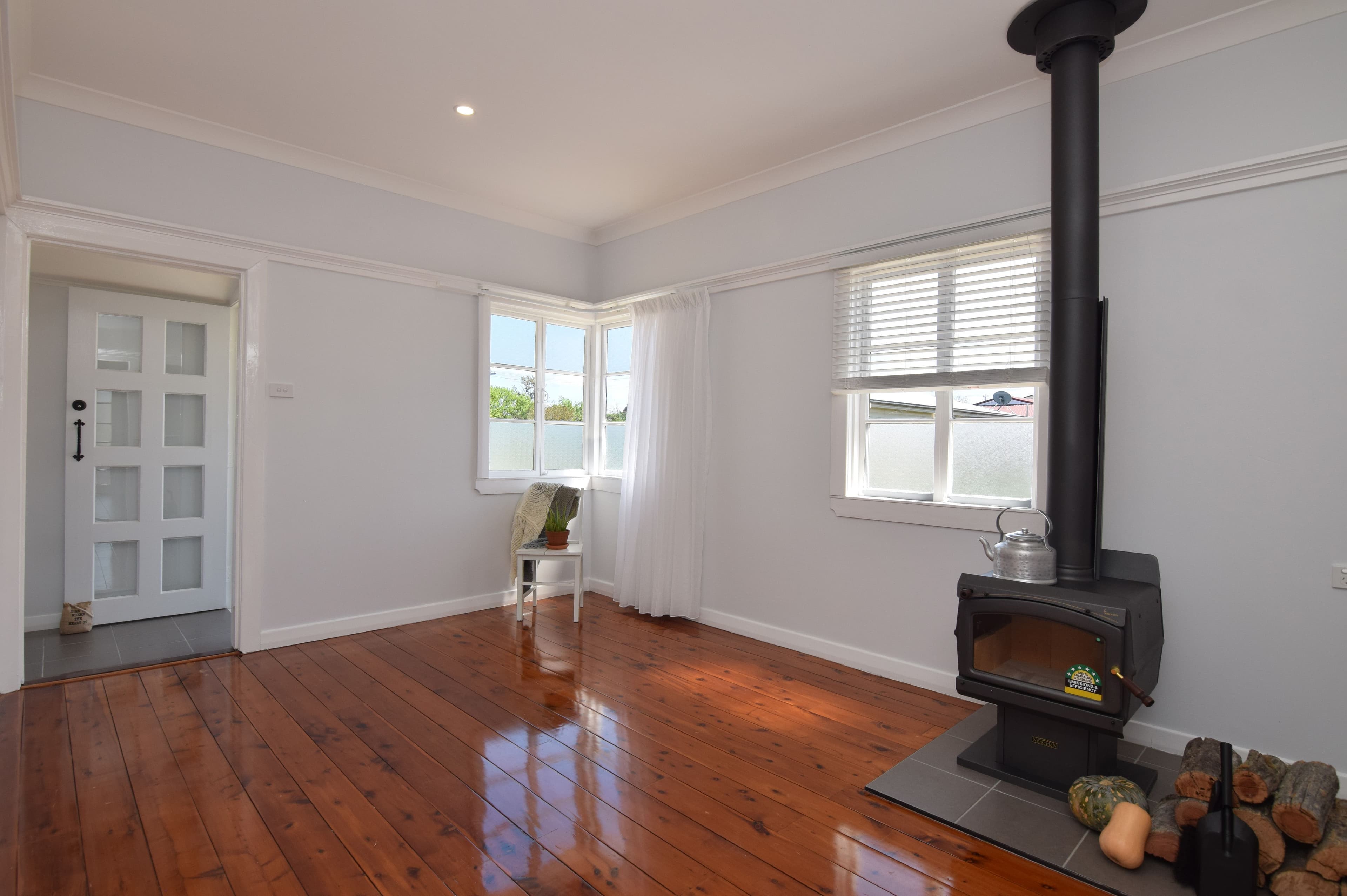 90 Bulwer Street, Tenterfield NSW 2372, Tenterfield - Thumbnail 4