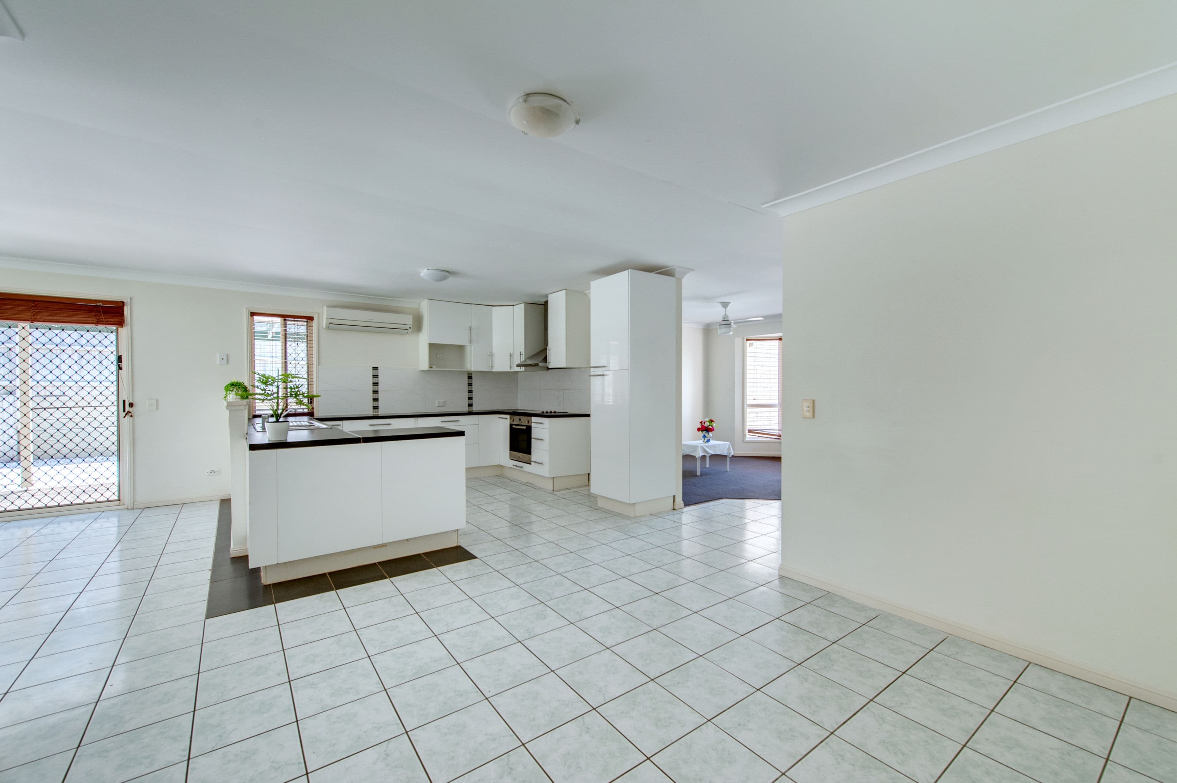 18 Windsor Place, Forest Lake QLD 4078, Forest Lake - Thumbnail 7