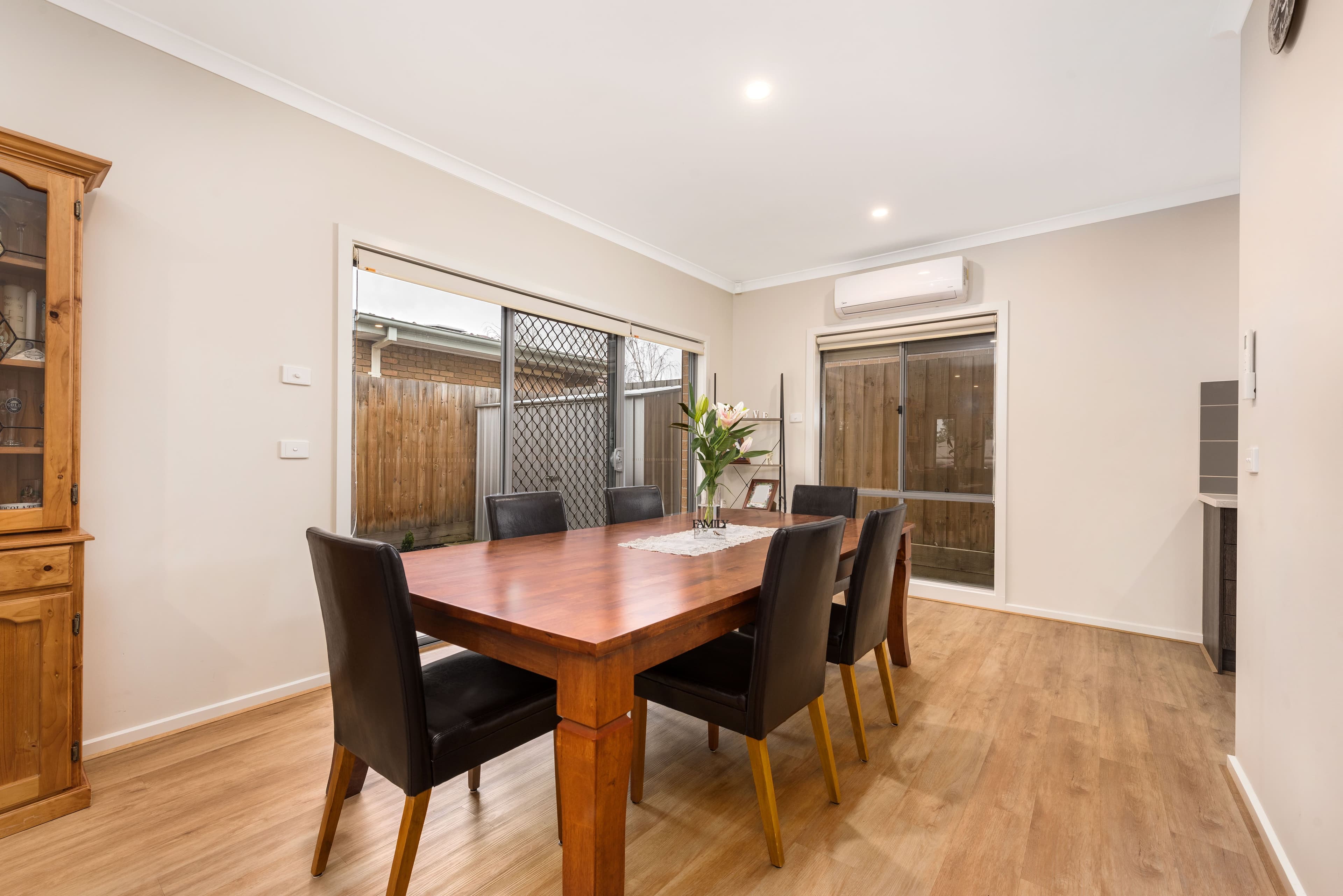 26 McGlynn Avenue, South Morang VIC 3752, South Morang - Thumbnail 3