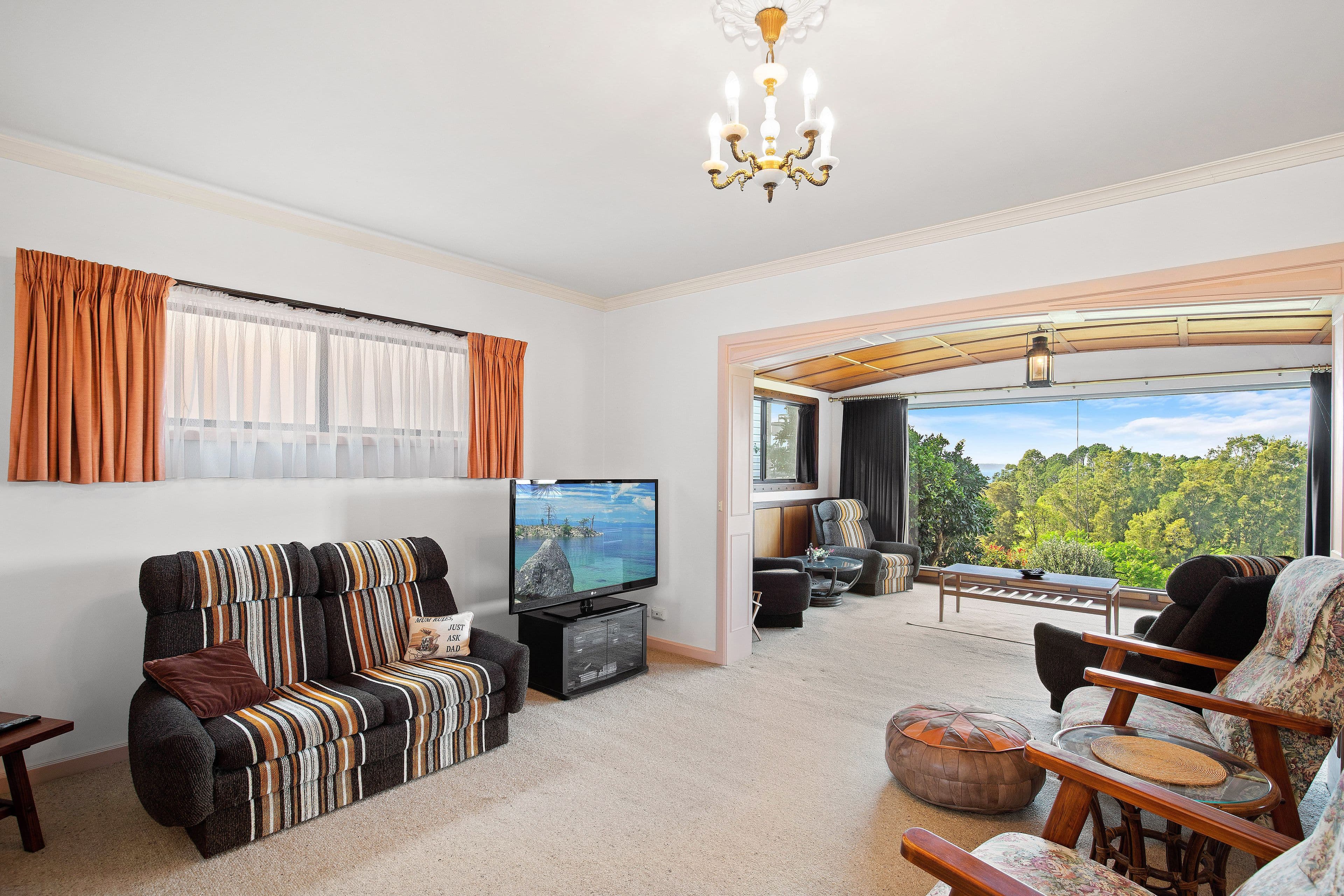 37 Bavarde Avenue, Batemans Bay - Thumbnail 2