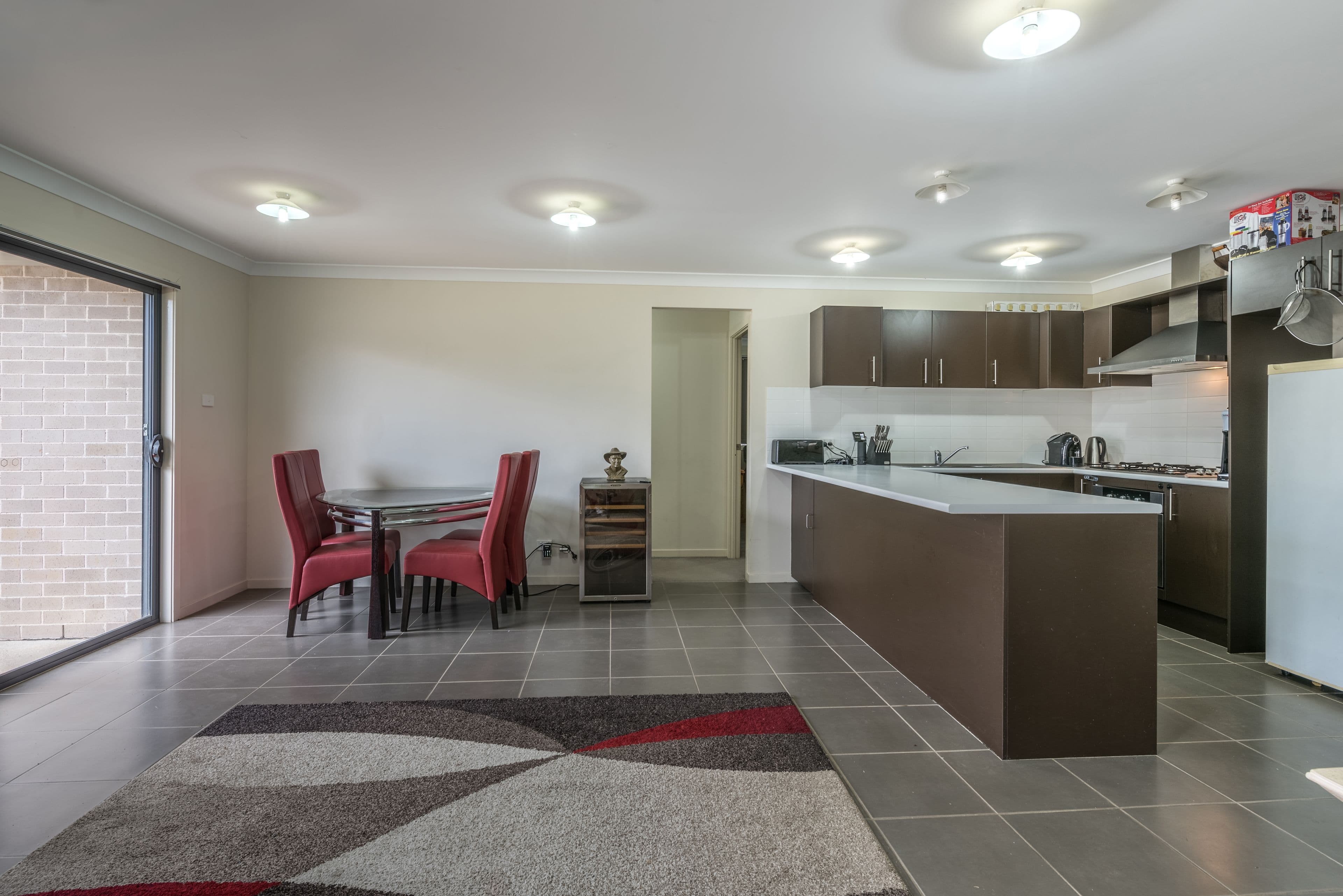 15 Mcintyre Circuit, Middleton Grange - Thumbnail 6