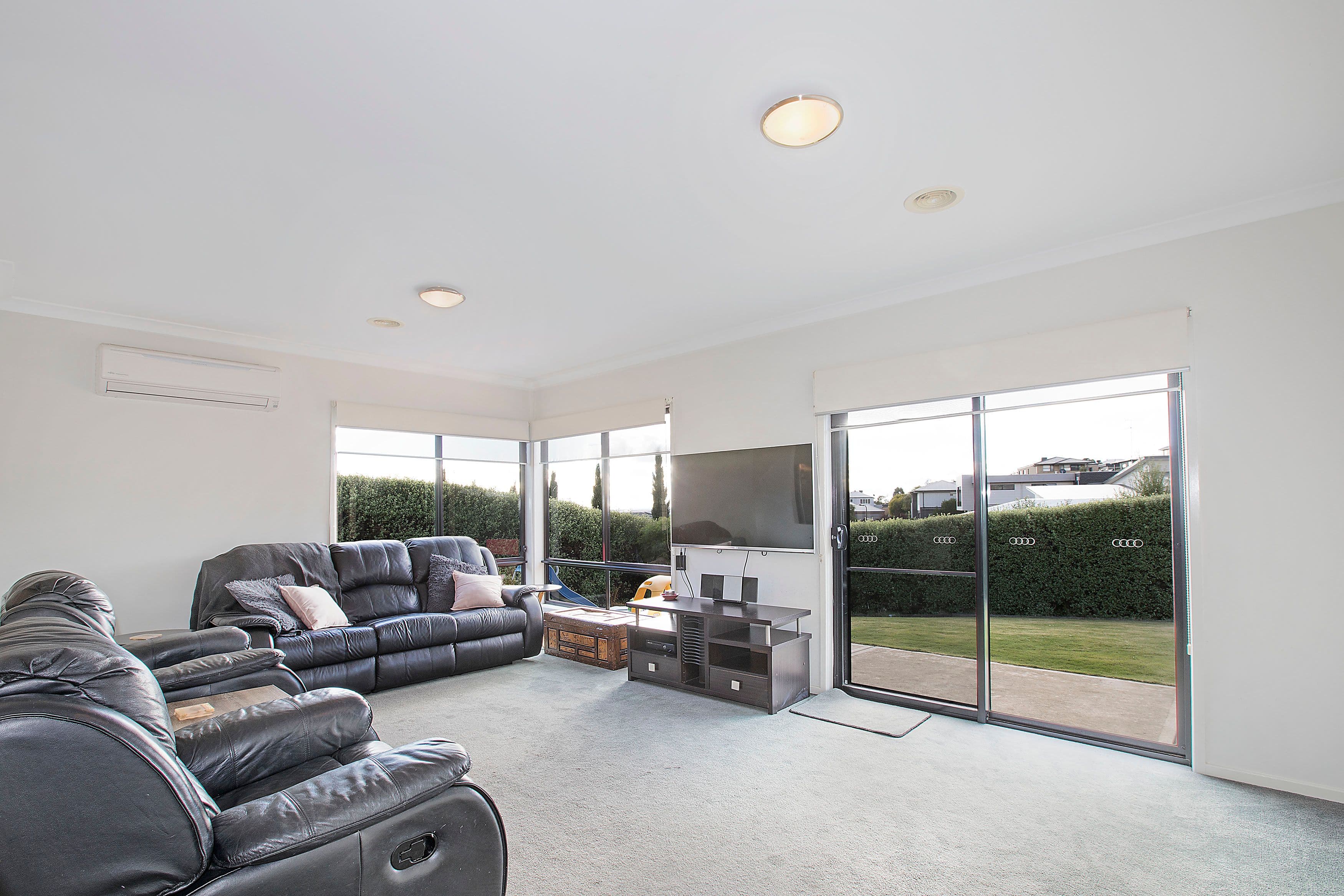 54 Province Boulevard, Highton VIC 3216, Highton - Thumbnail 3