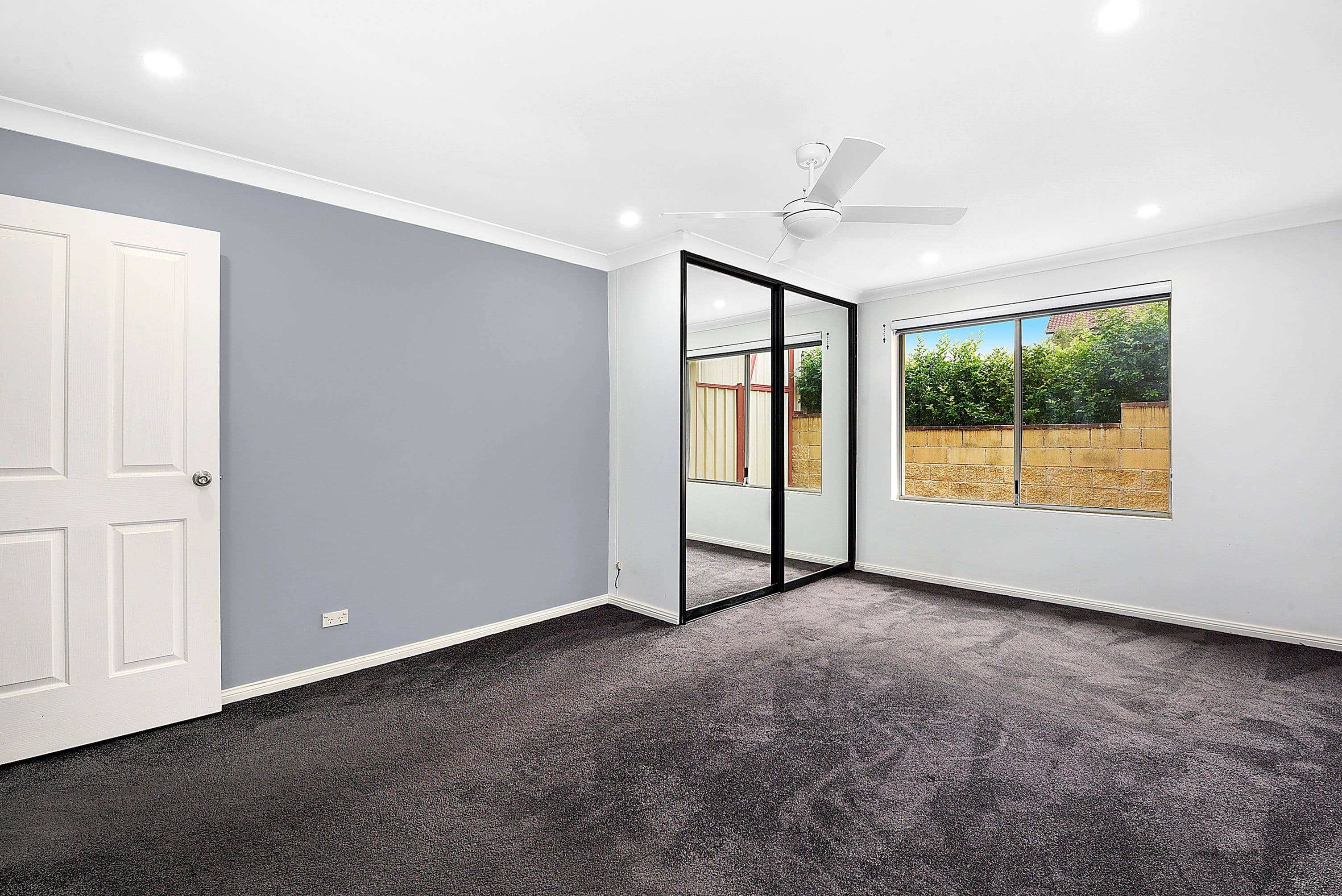 9 Cuthbert Crescent, Edensor Park - Thumbnail 4