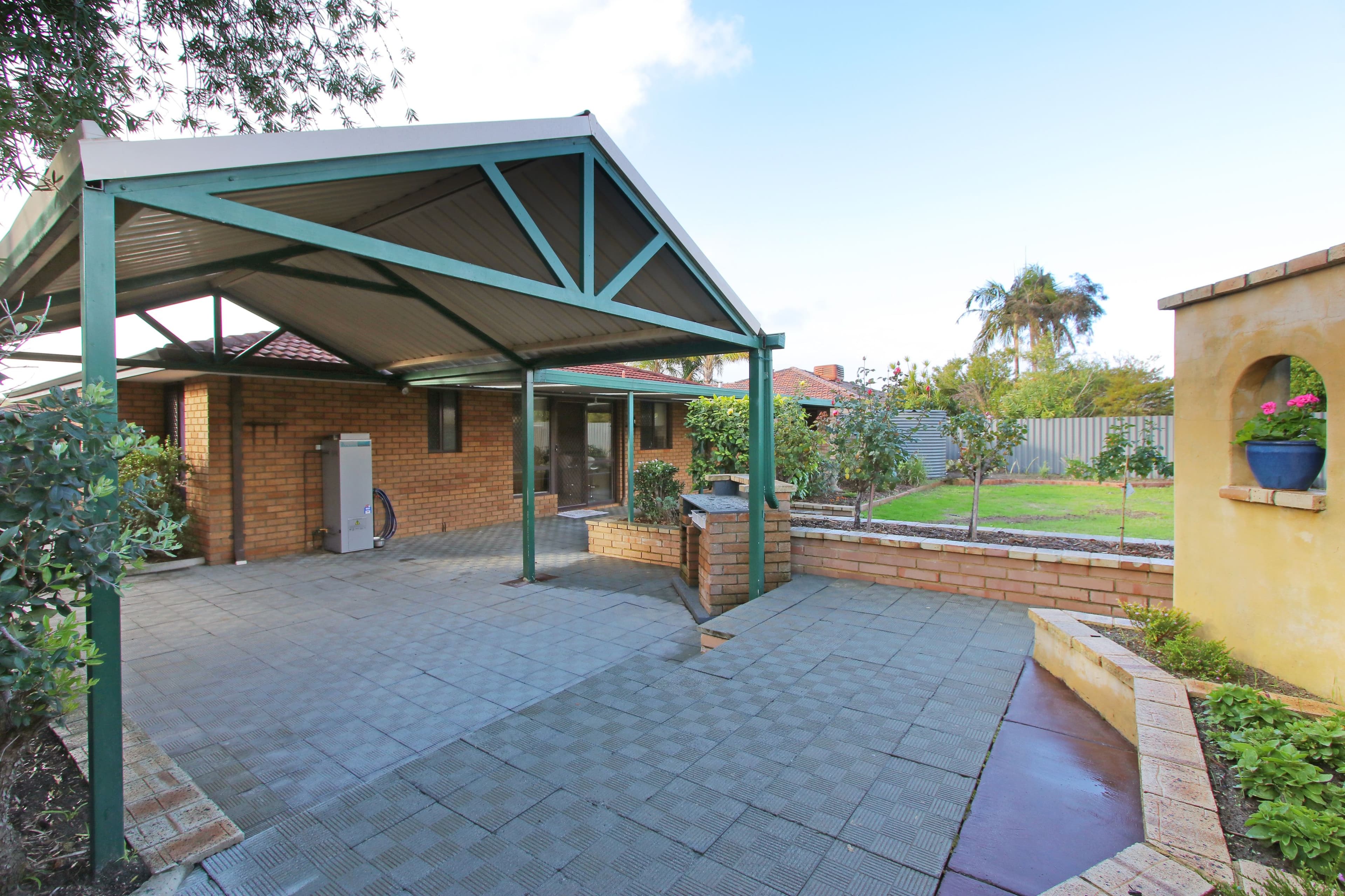 4 Roe Place, Beechboro WA 6063, Beechboro - Image 1