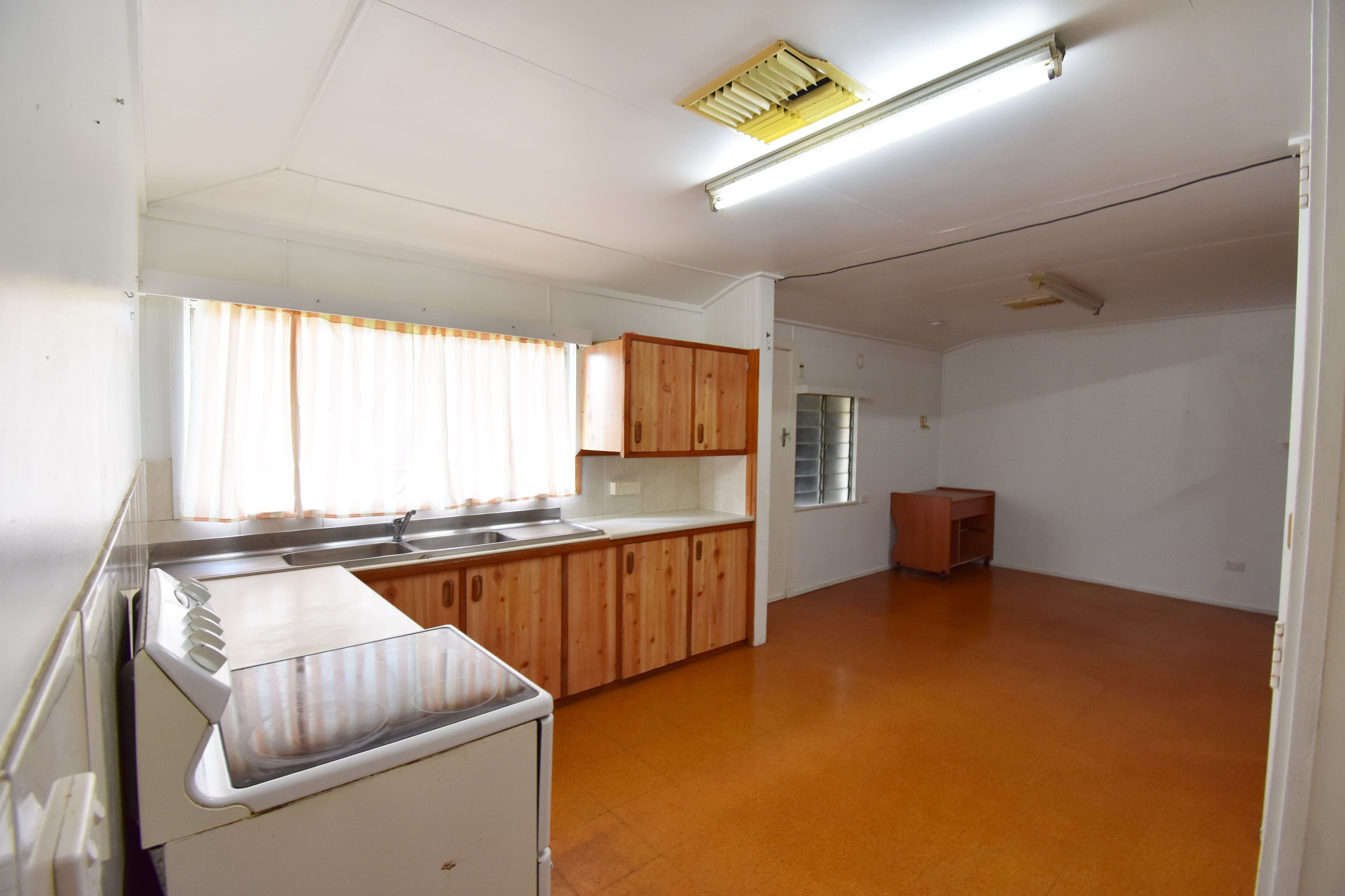 27 Mallee Road, Barcaldine QLD 4725, Barcaldine - Thumbnail 5
