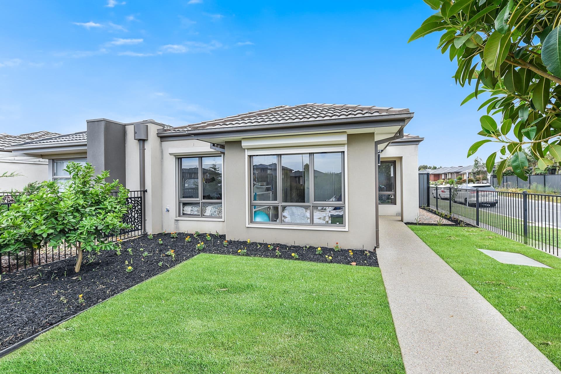 1 Comtois Lane, Clyde North VIC 3978, Clyde North - Image 1