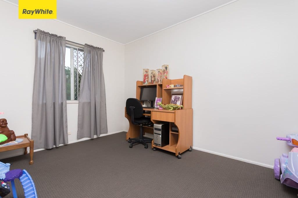 7 Charlor Street, Strathpine QLD 4500, Strathpine - Thumbnail 5