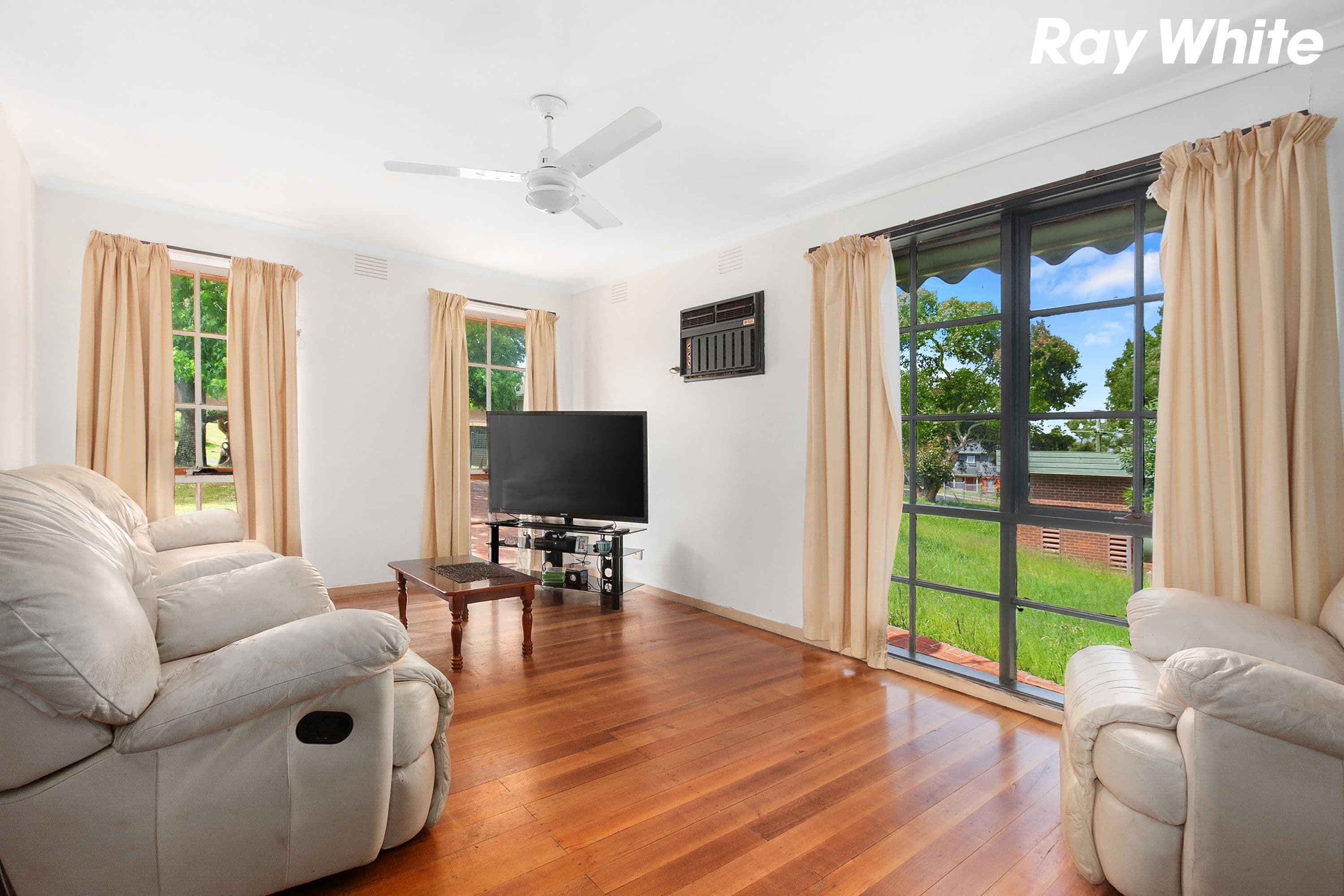 1 Dove Court, Pakenham VIC 3810, Pakenham - Thumbnail 3