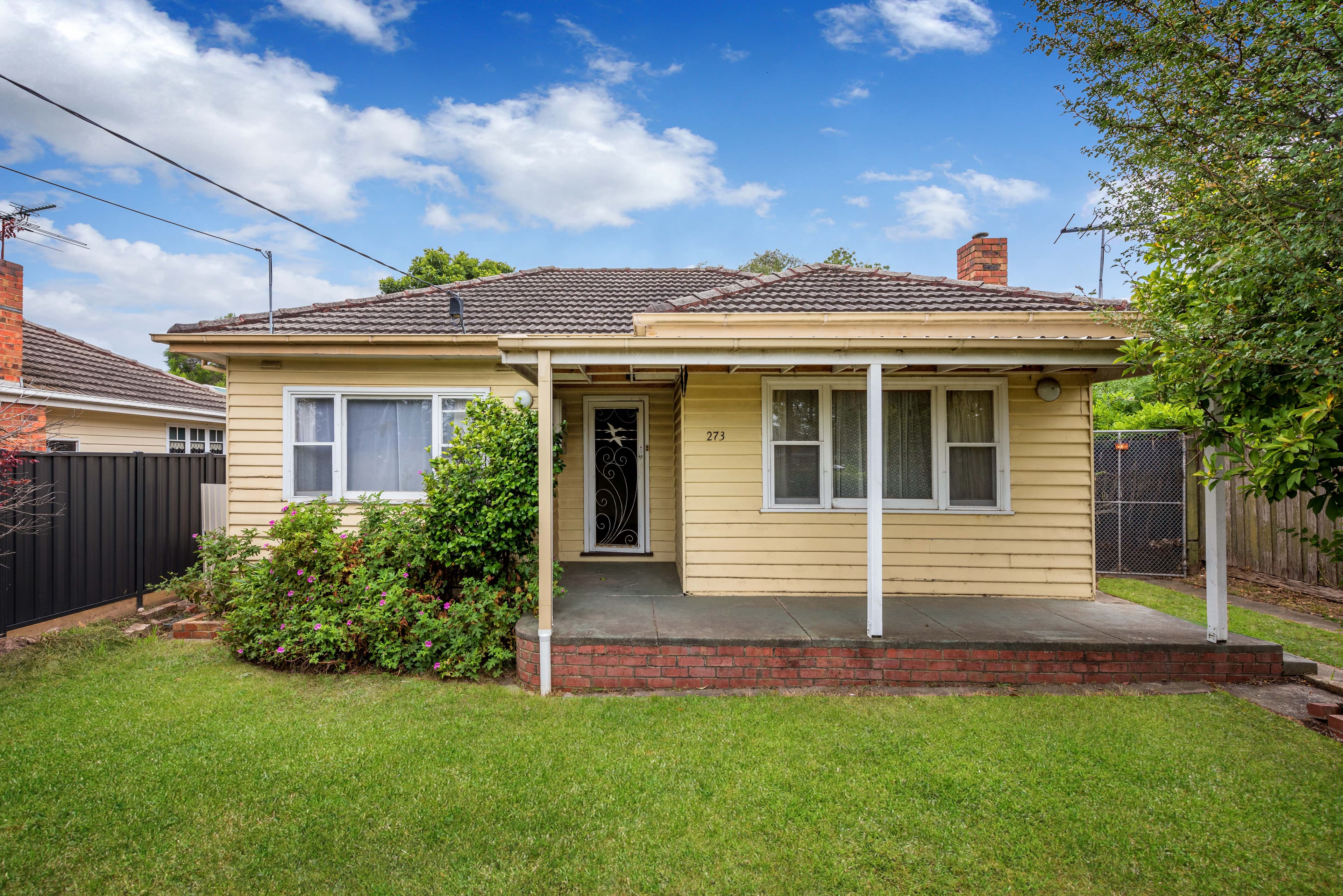 273 Greenwood Drive, Bundoora VIC 3083, Bundoora - Thumbnail 2